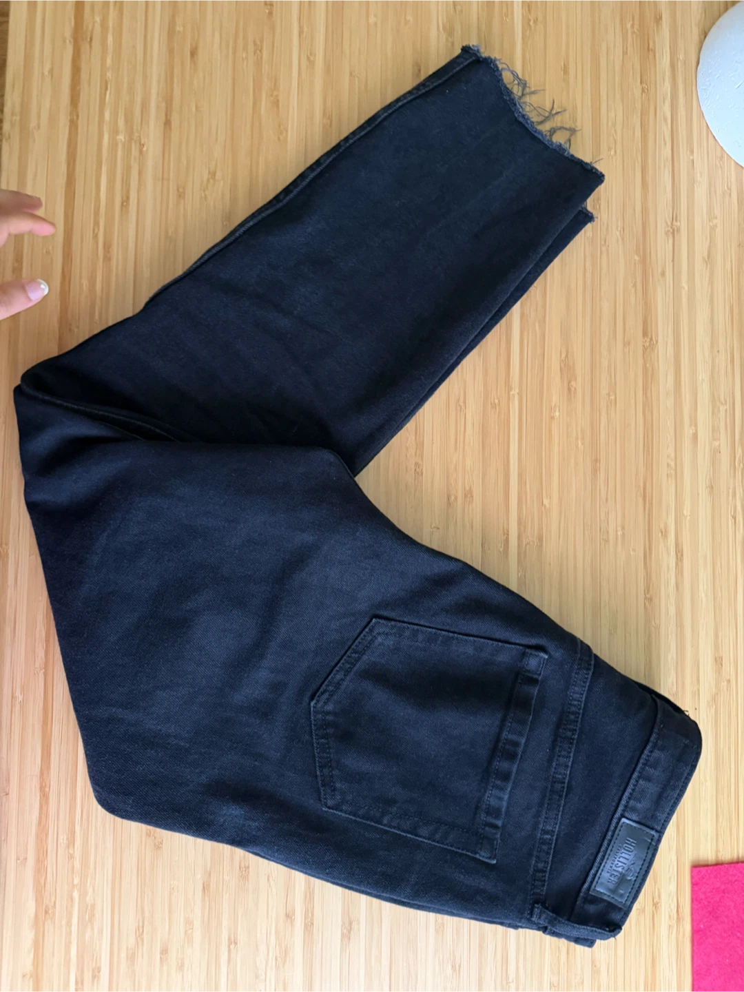 Hollister Ultra High-Rise Black Mom Jeans