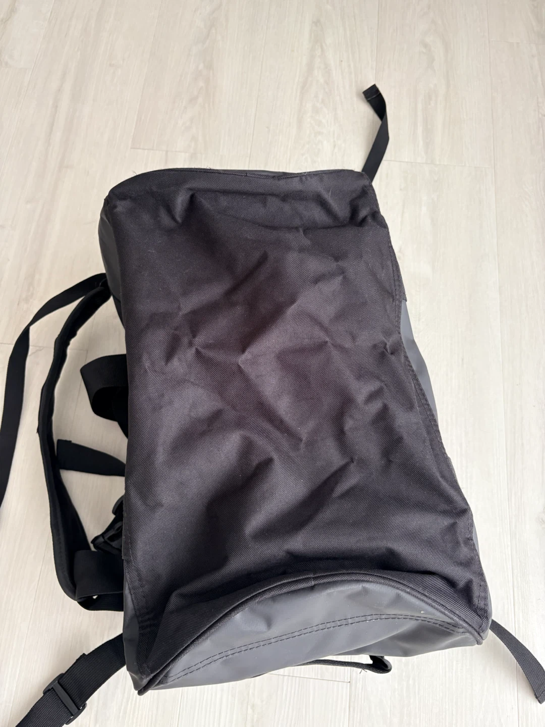 Mountain Warehouse Black Convertible Duffle Backpack - photo 2