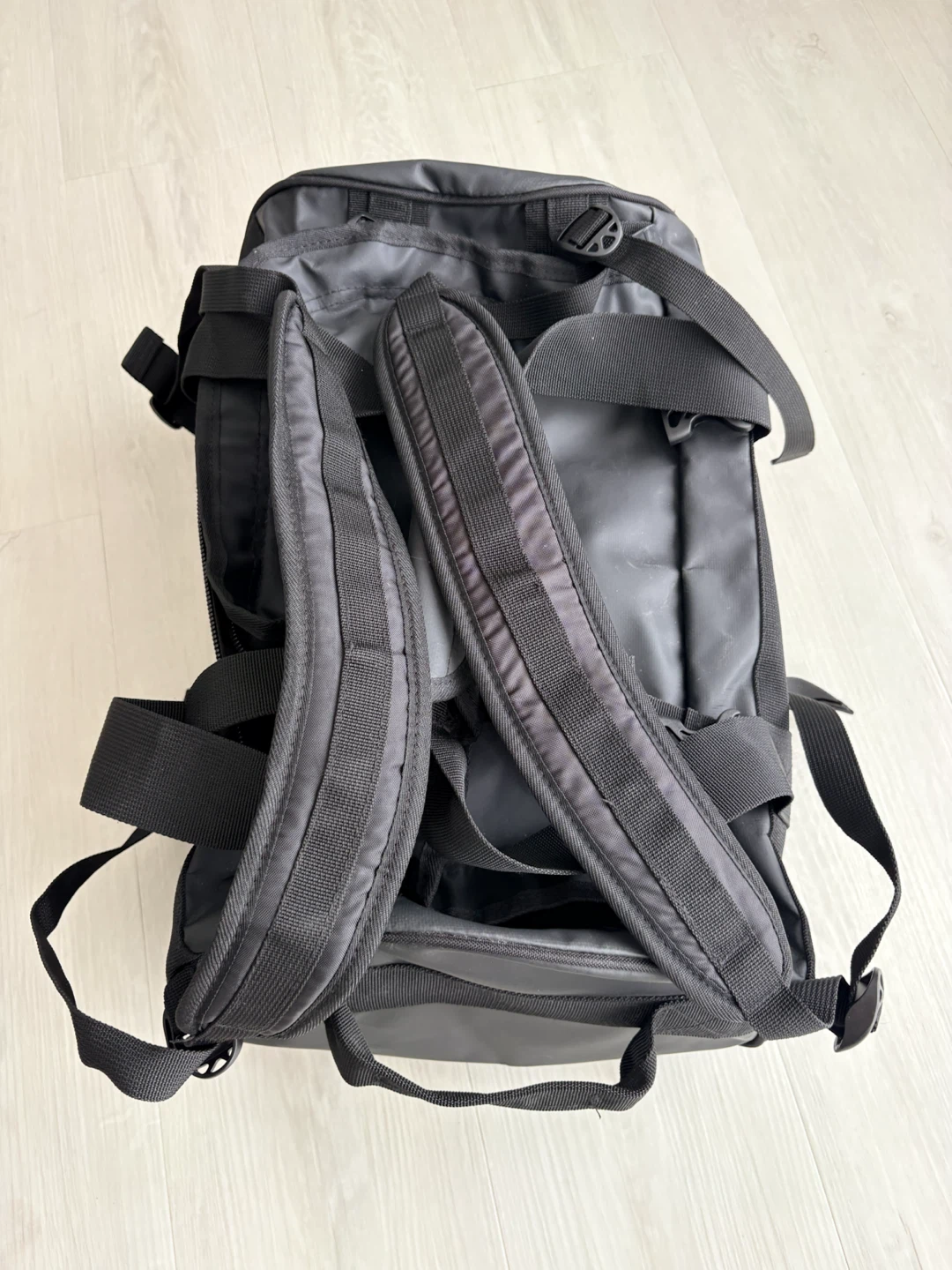 Mountain Warehouse Black Convertible Duffle Backpack - photo 4