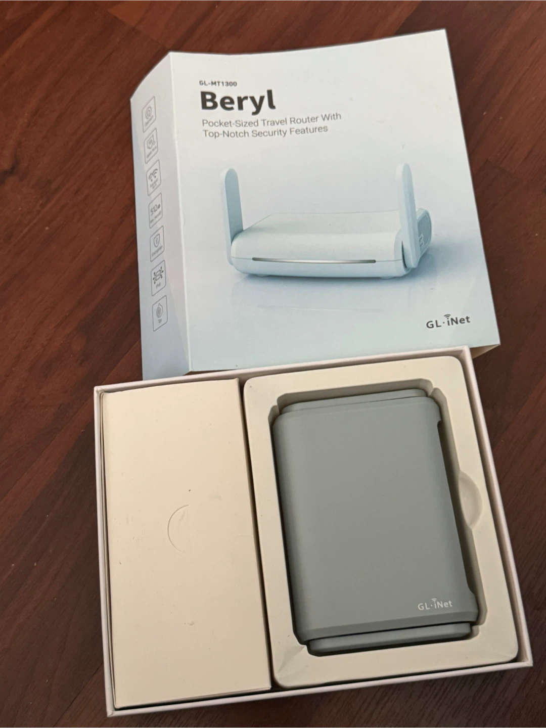 Gl.inet Portable Travel Router Beryl GL-MT1300 - photo 2