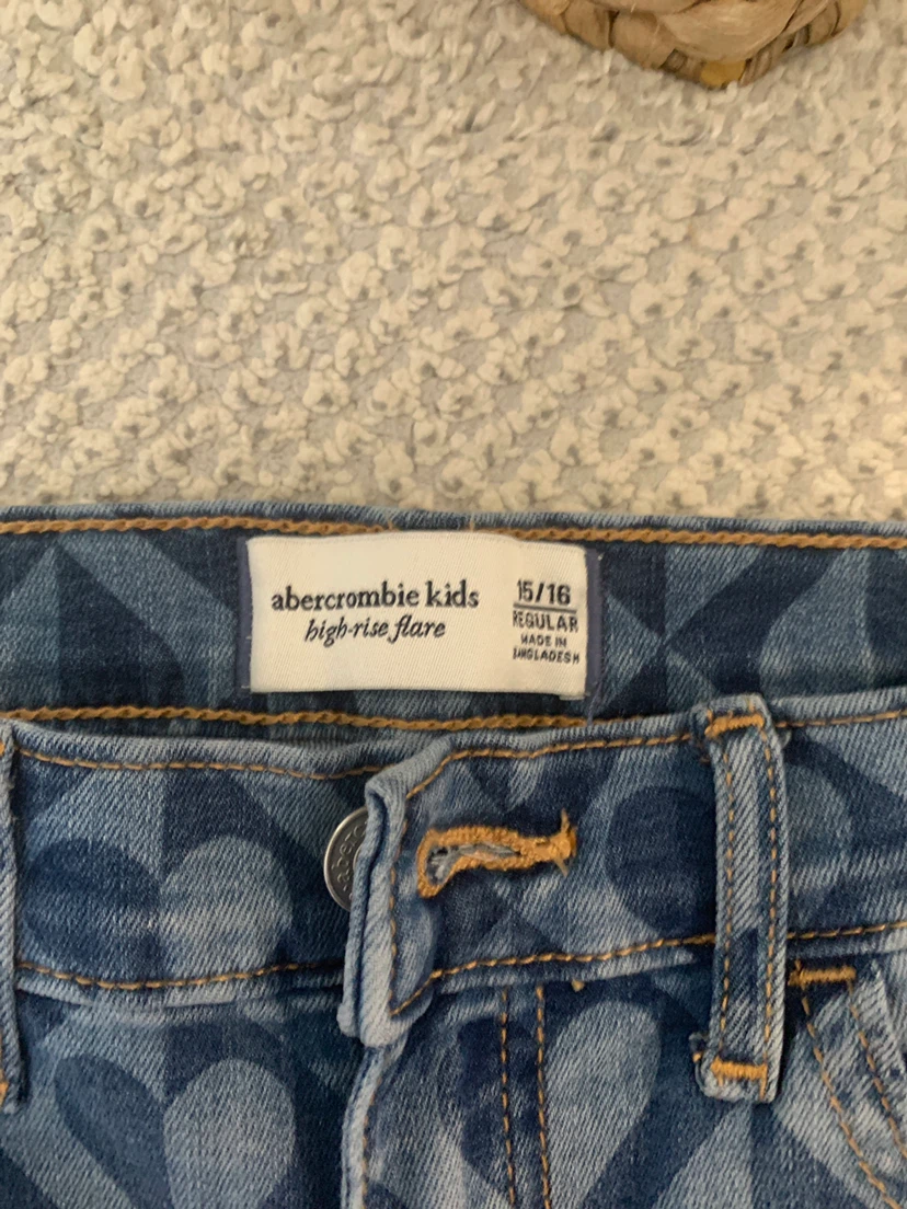 Abercrombie Kids High-Rise Flare Jeans - Size 15/16 - photo 2