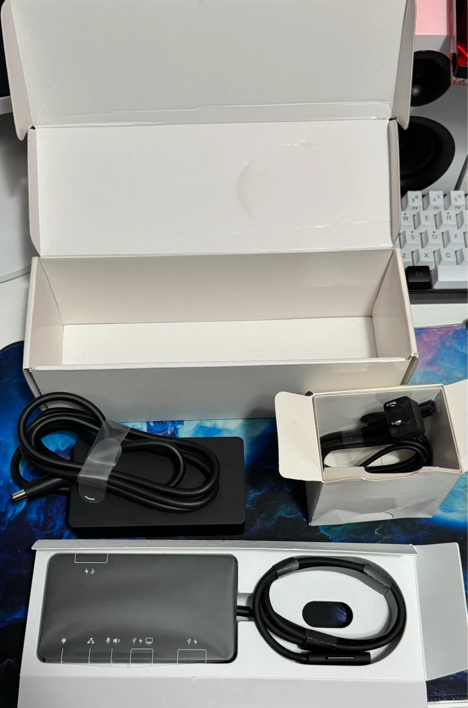 Microsoft Surface Dock 2 - photo 3
