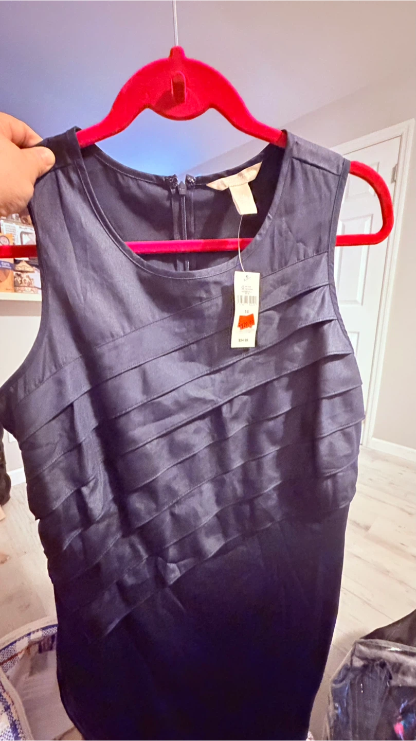 Banana Republic Navy Tiered Shell Top Size 14