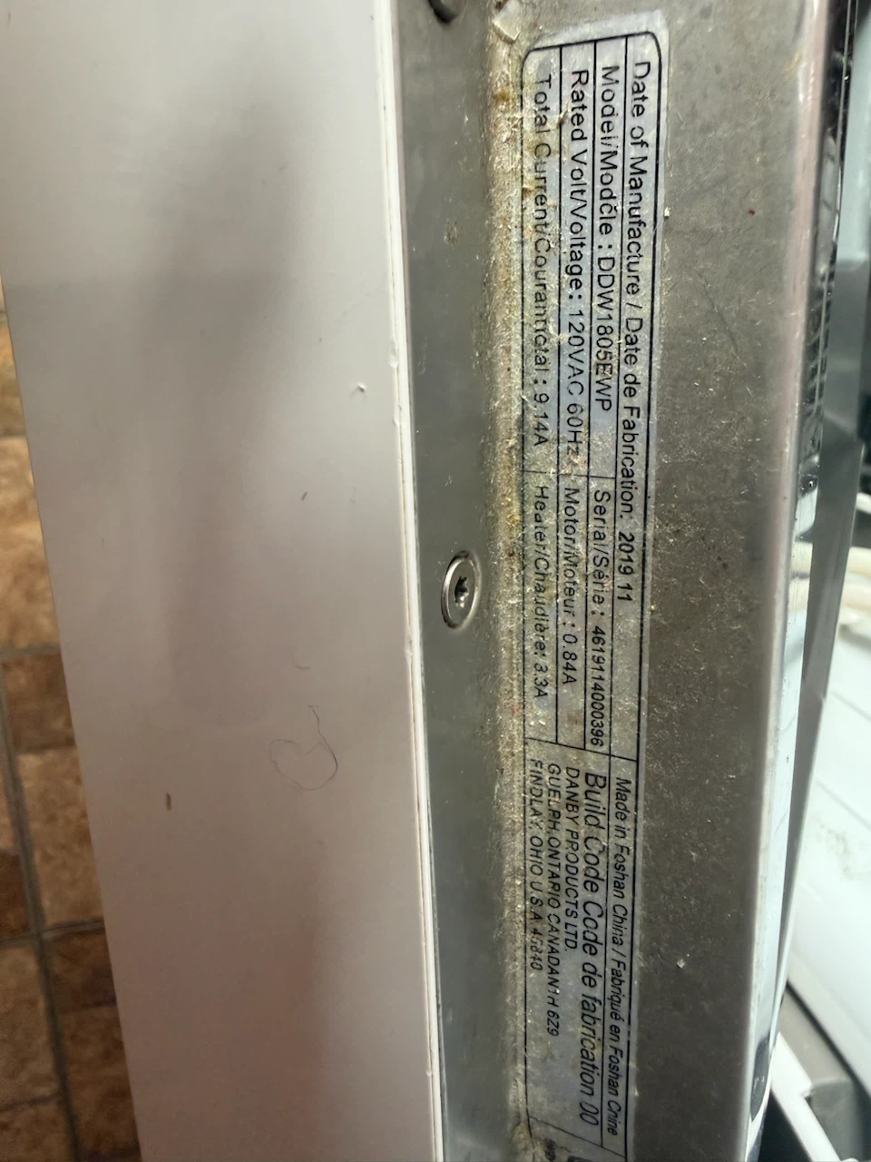 Danby Dishwasher DDW1805W - photo 3