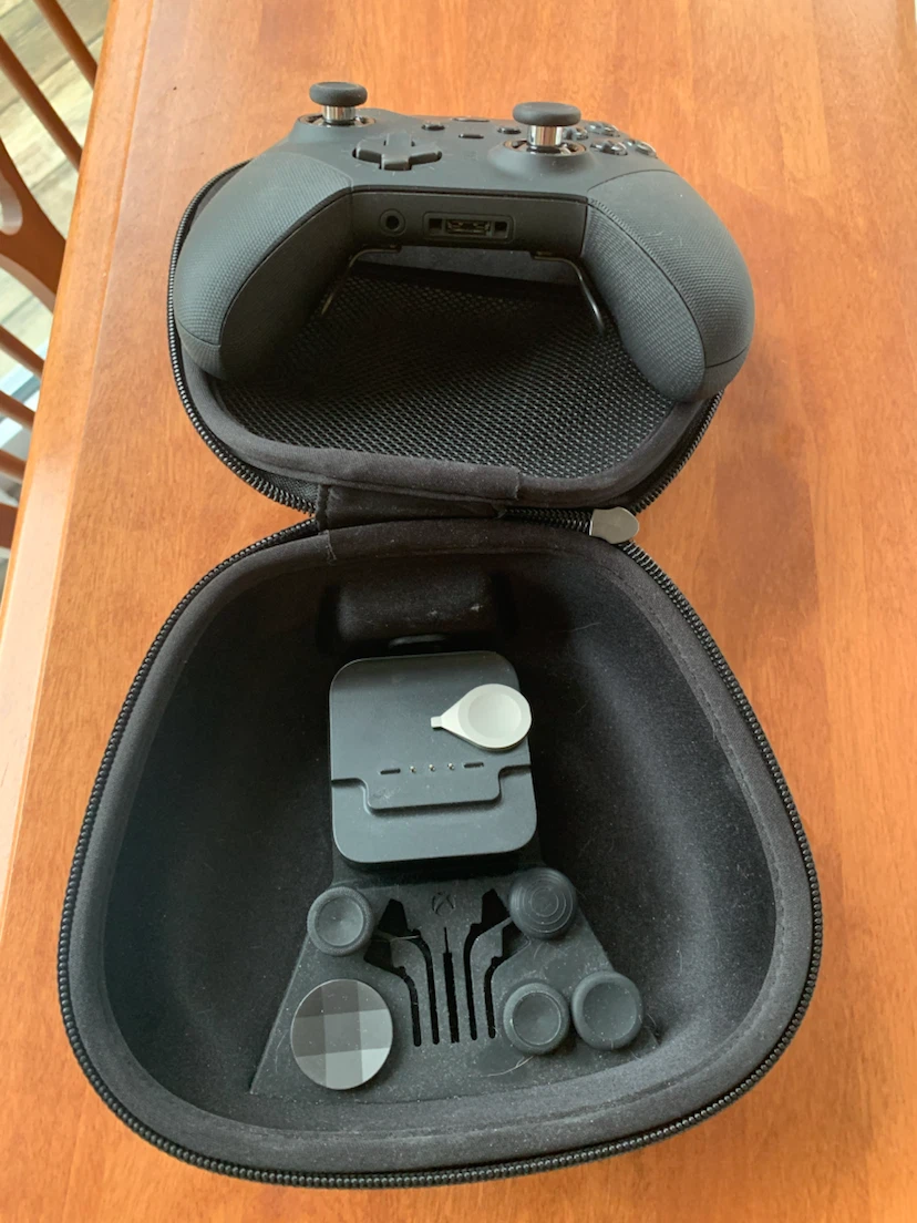 Xbox Elite Series 2 Conroller - photo 2