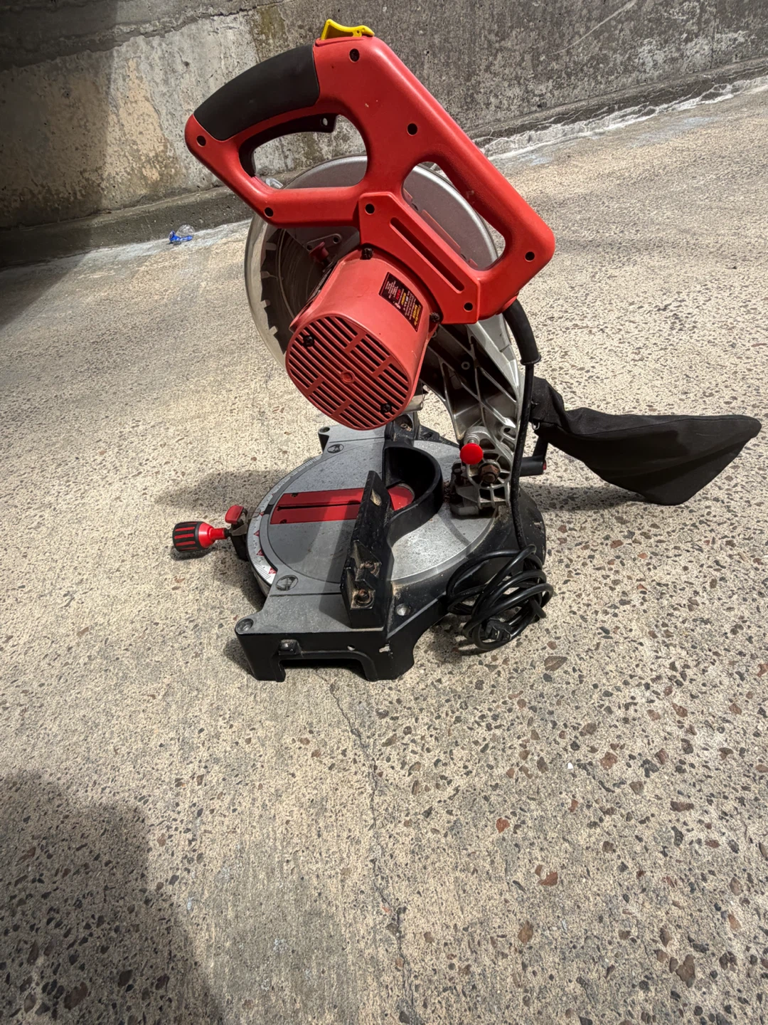 Tradesman 10" Carbide Tipped Miter Saw - photo 2