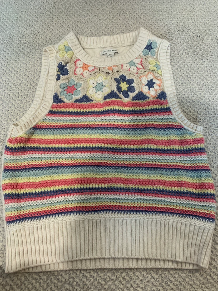 American Eagle Sleeveless Sweater M/M