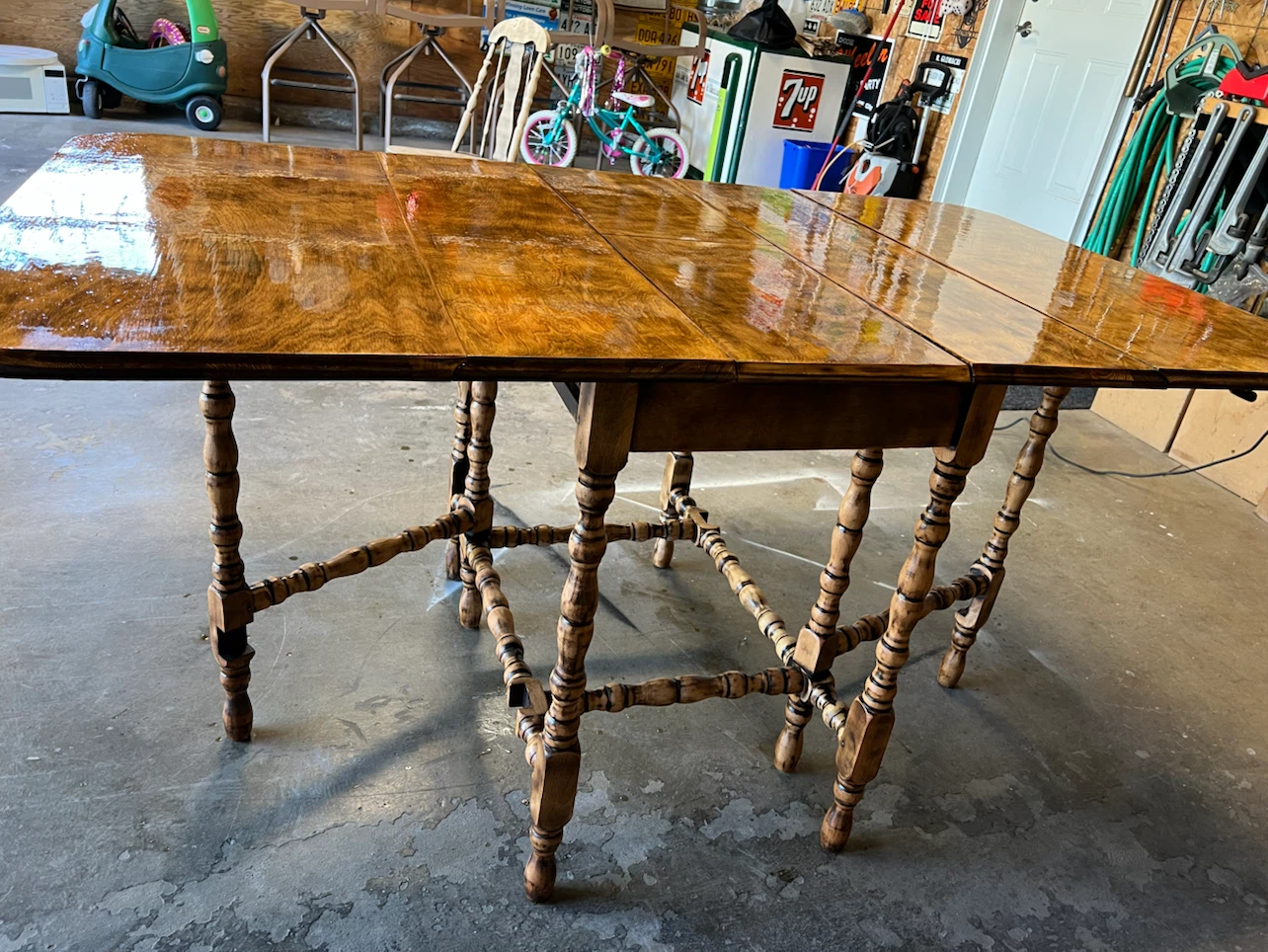 Antique Drop Leaf Dining Table - photo 4