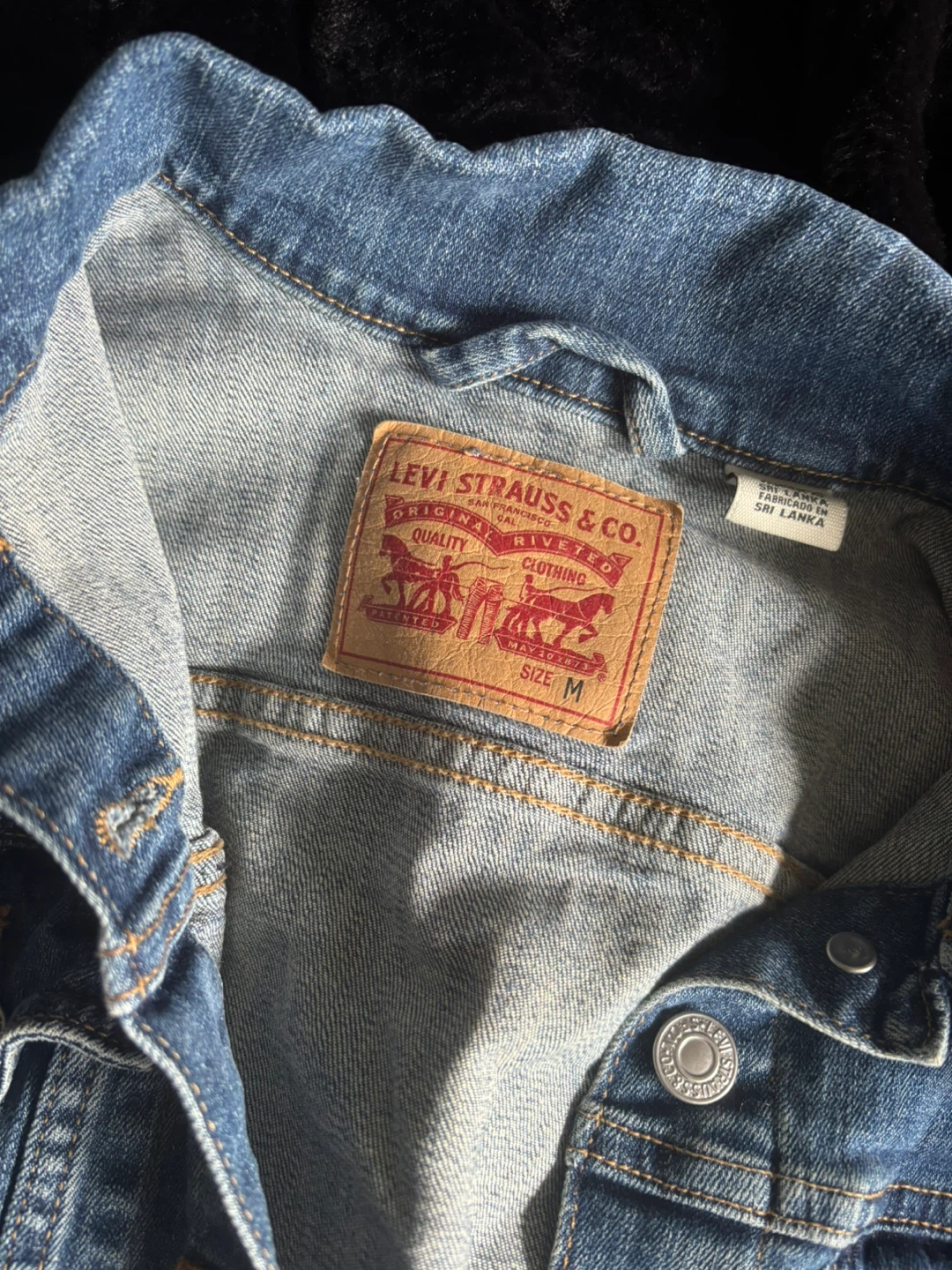 Levi's denim jacket blue size M - photo 3