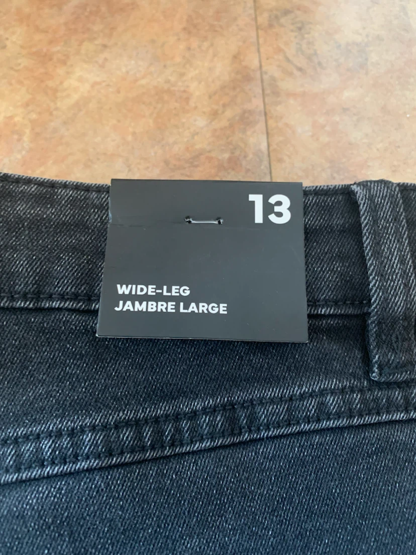 Love & Liberty Wide-Leg Jeans Size 13
