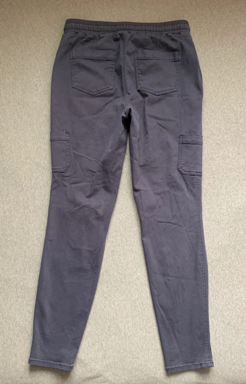 Maurices grey cargo pants - Ladies size M - photo 2