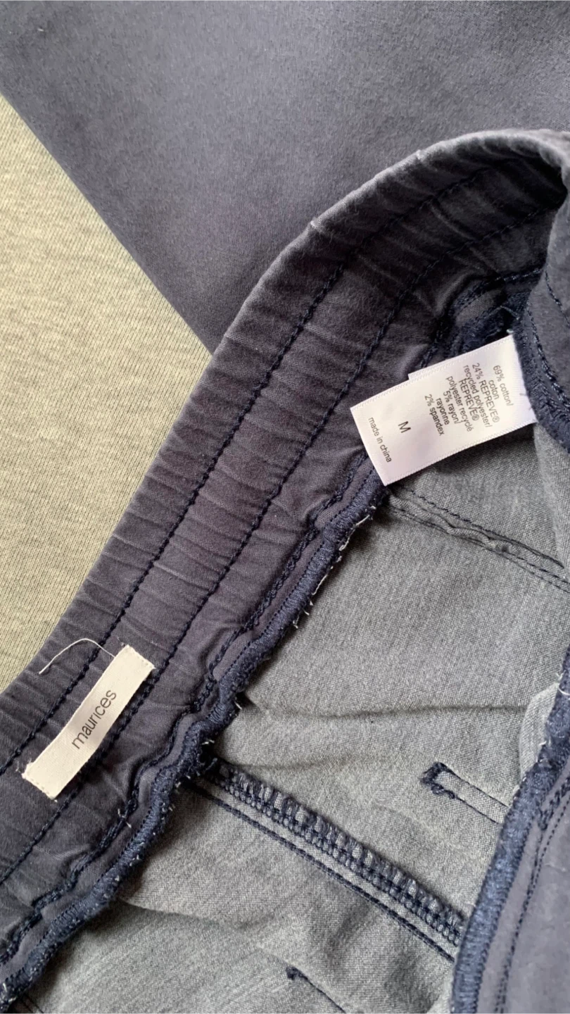 Maurices grey cargo pants - Ladies size M - photo 3