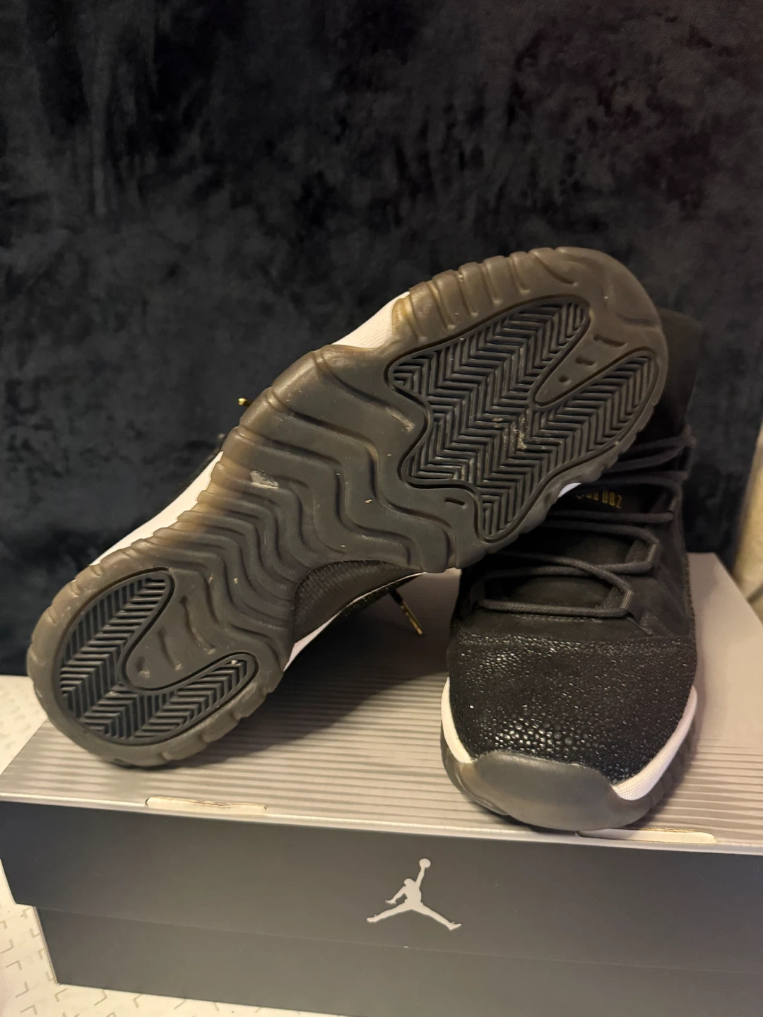 Air Jordan 11 Retro "Black Stingray" - photo 4