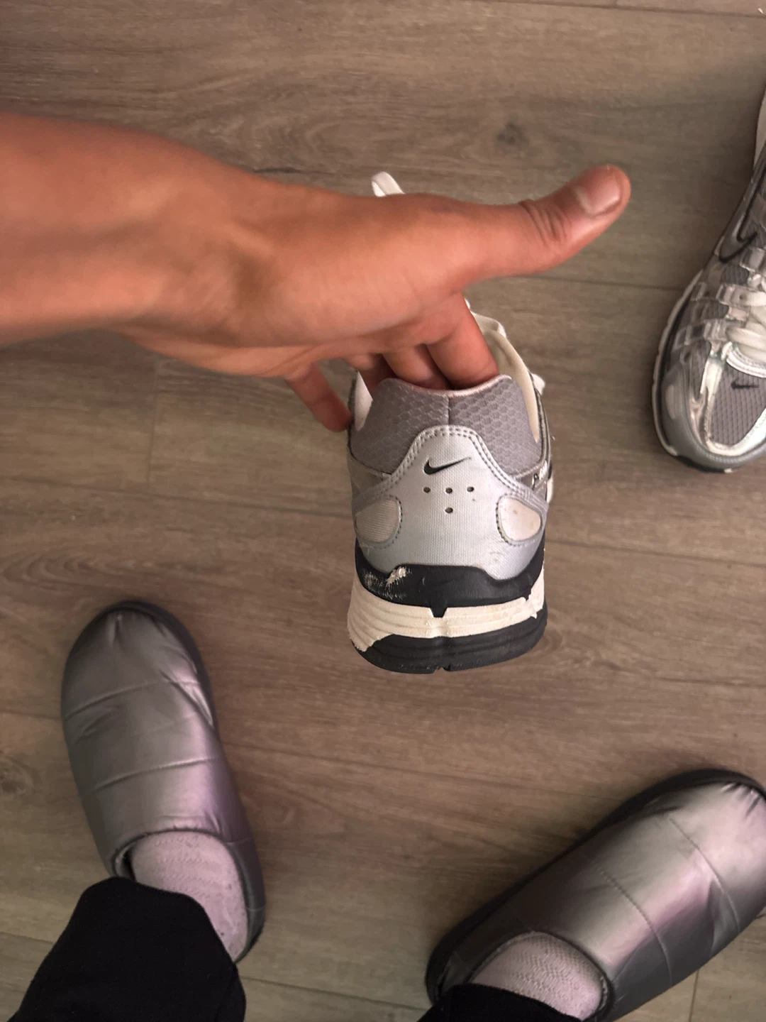 Nike Air Max 2000s Silver Running Shoes - photo 3