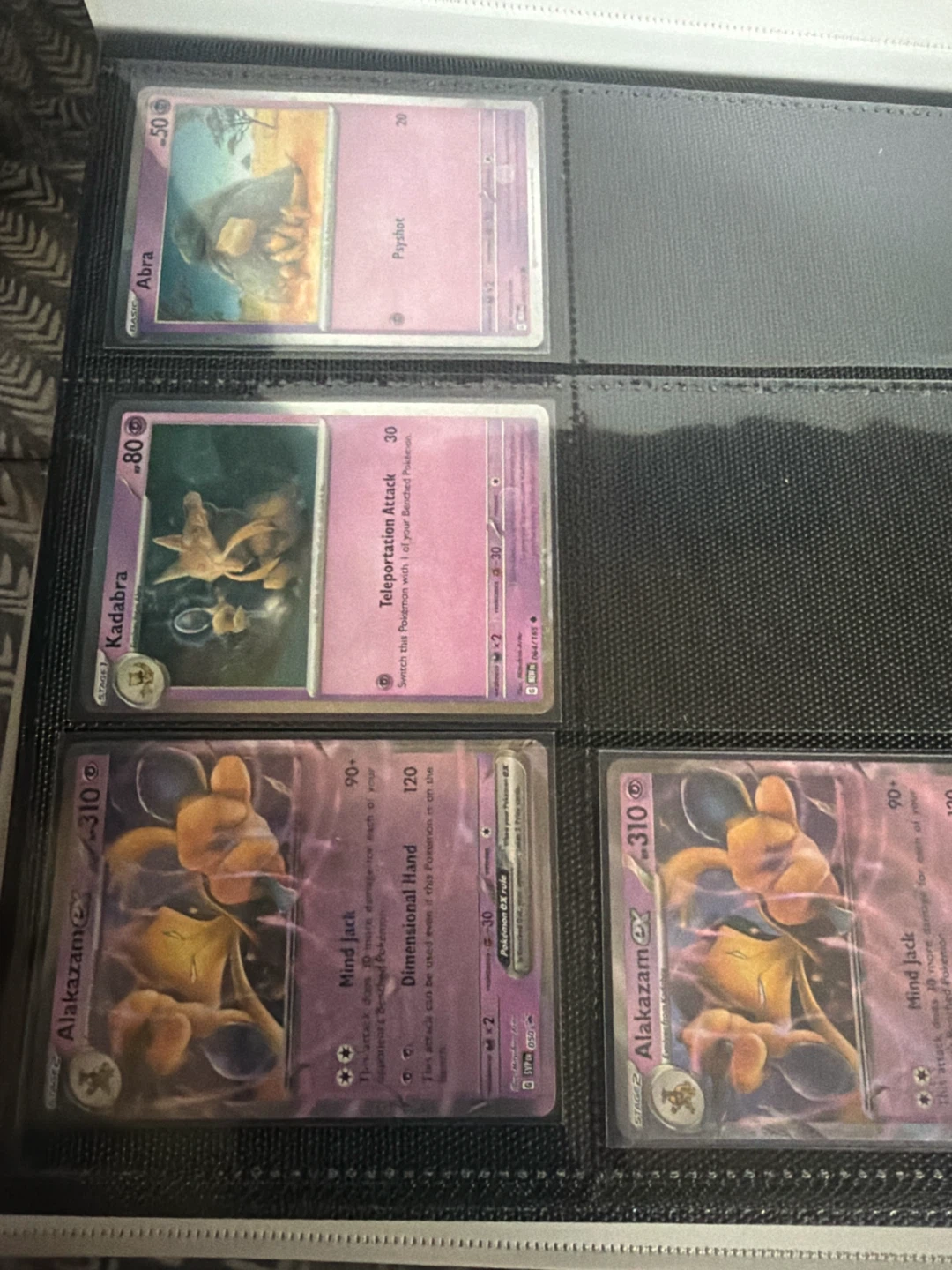 Pokémon Scarlet & Violet 151 Trading Card Binder - photo 4