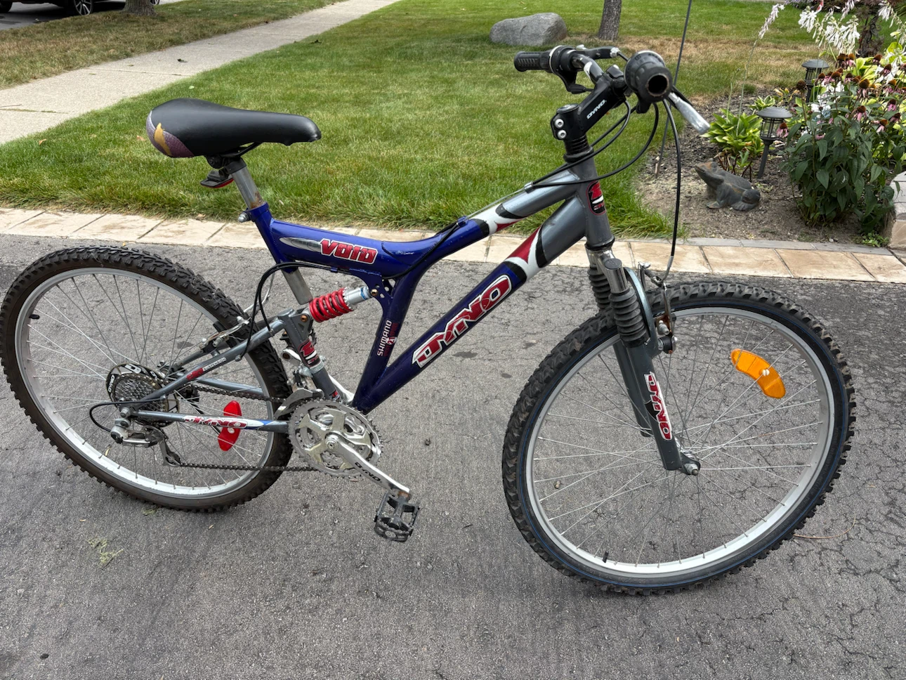 Dyno Full Suspension Mountain Bike