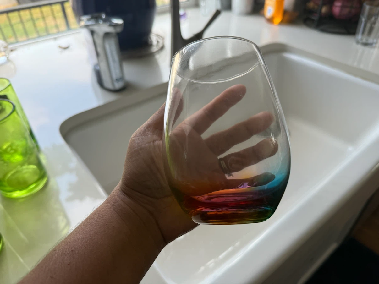 Set of 2 Stemless Wine Glasses with Rainbow Gradient - photo 2