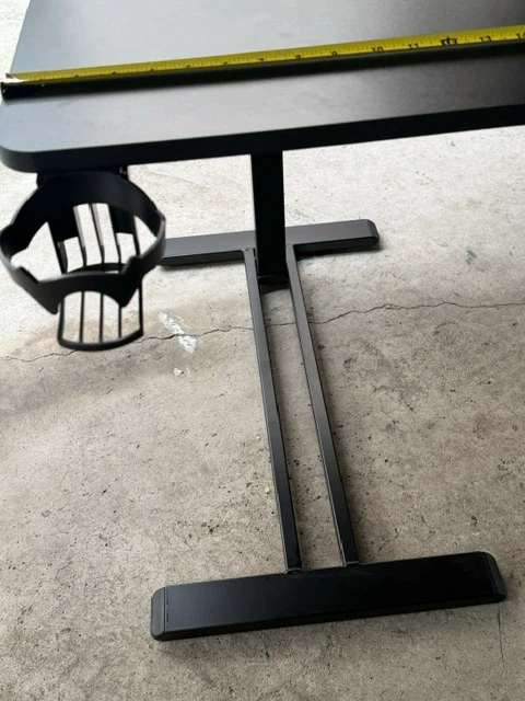 Over the bed table - photo 5