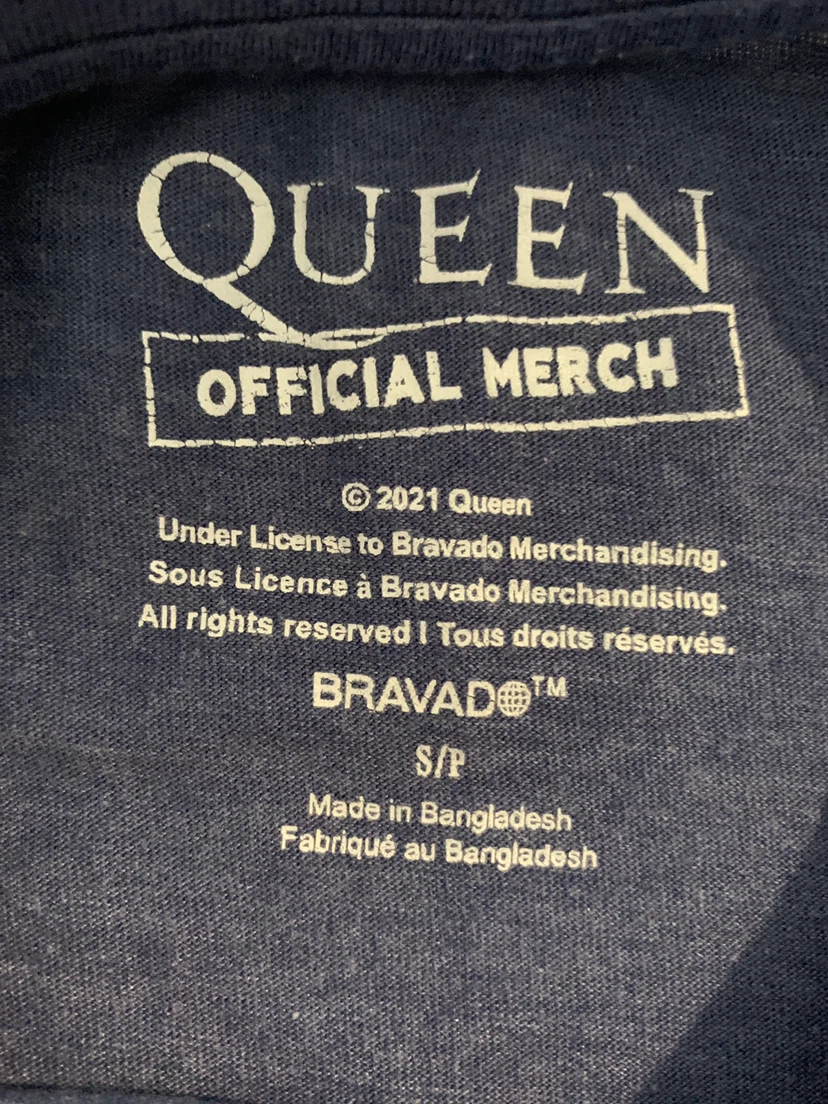 Queen Official Merch T-Shirt - photo 2