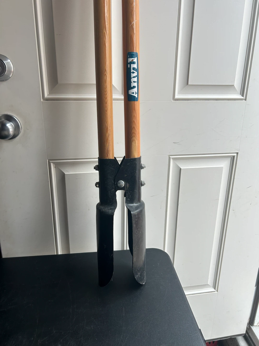 Anvil Post Hole Digger - photo 2