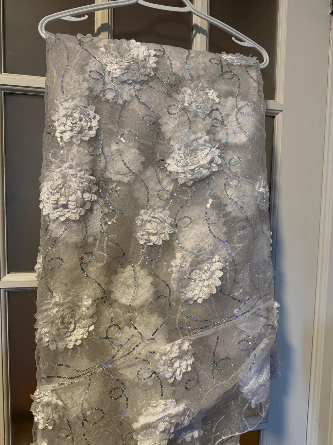White Lace Fabric with 3D Flowers and Sequins - photo 4