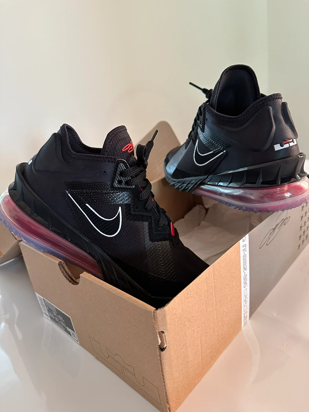 Nike LeBron XVIII Low Men's Basketball Shoes