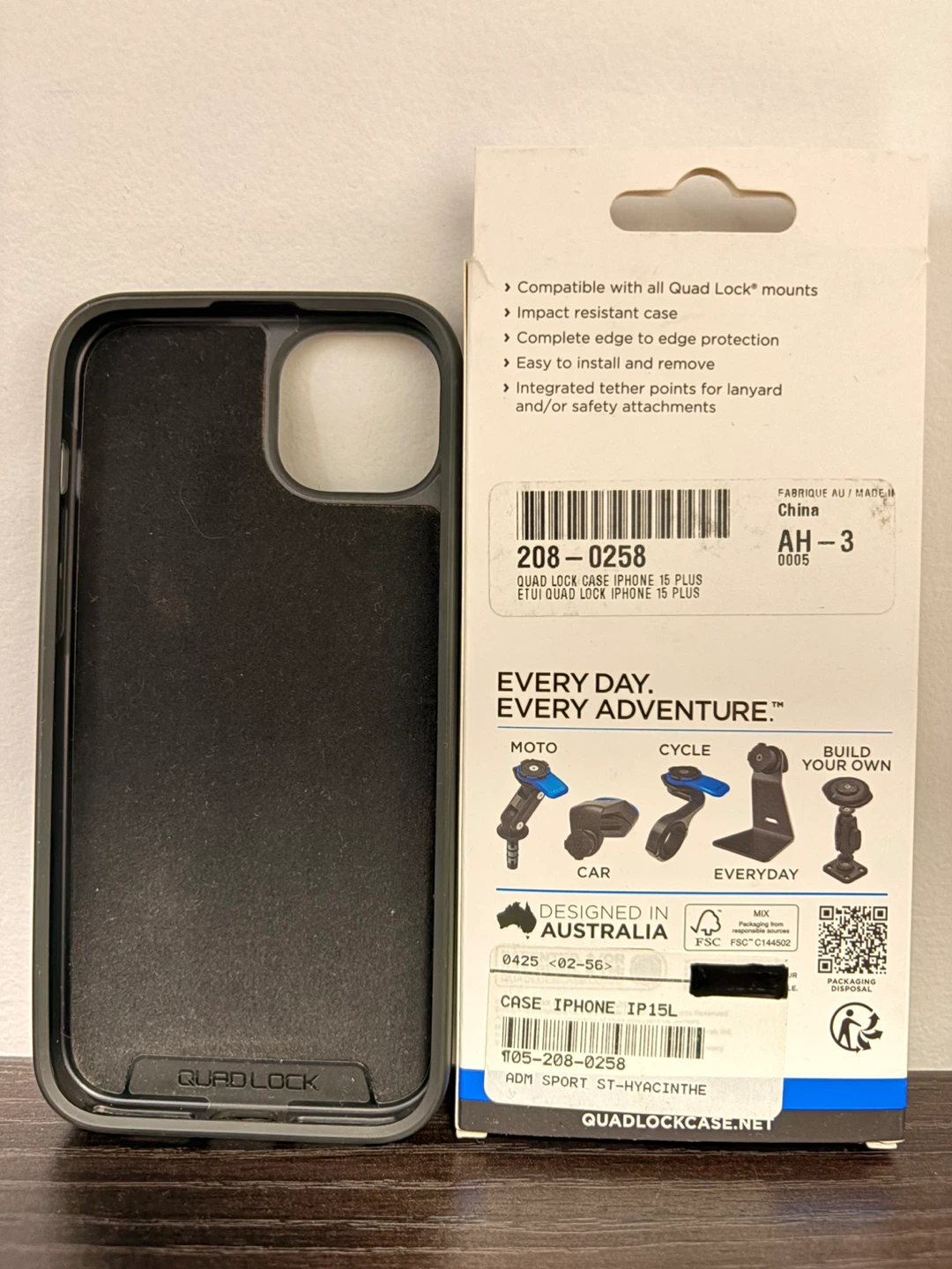 iPhone 15 Plus ONLY – Genuine Quad Lock Case + Original Box - photo 2