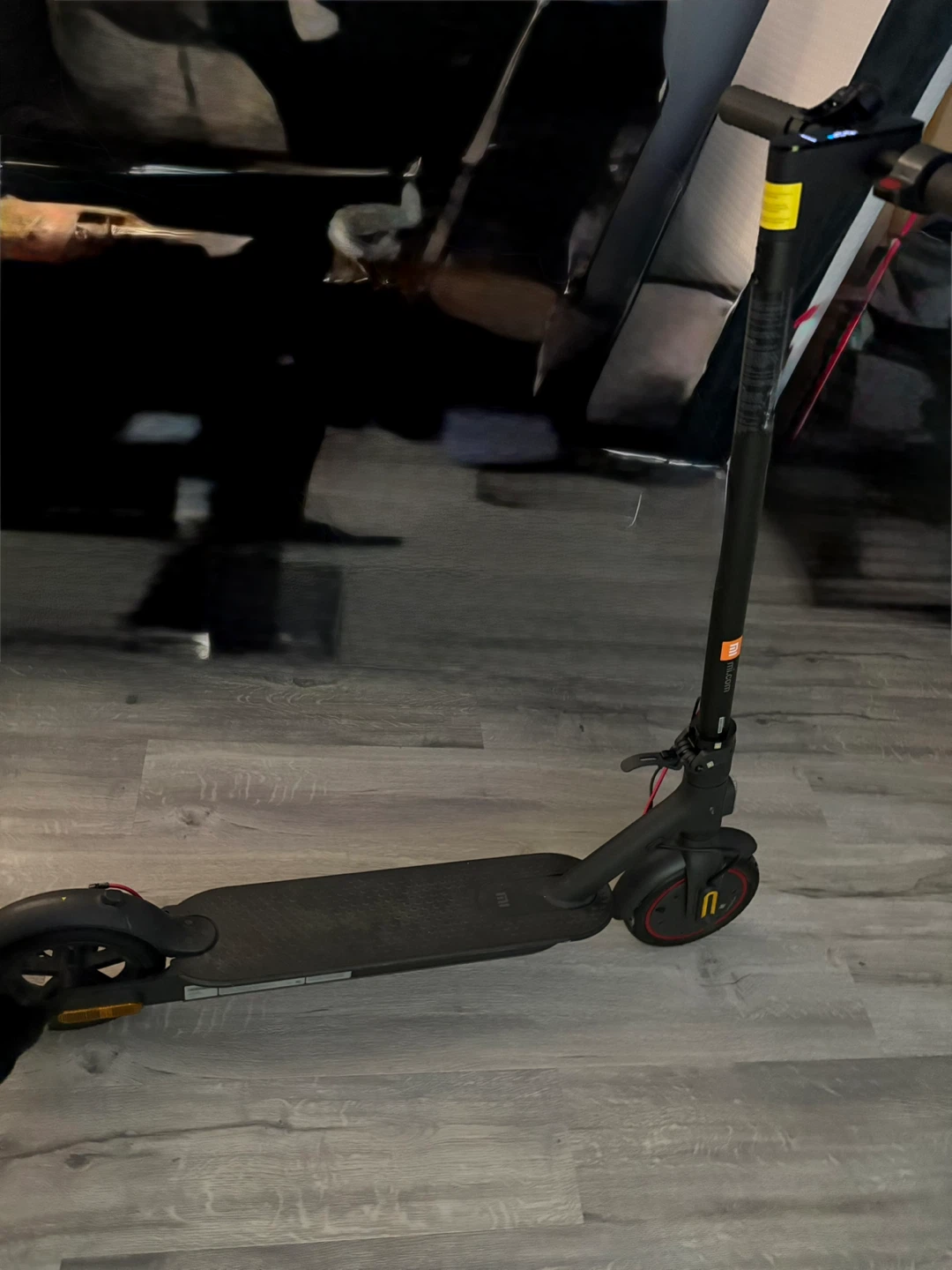 Xiaomi Electric Scooter in Black - photo 2