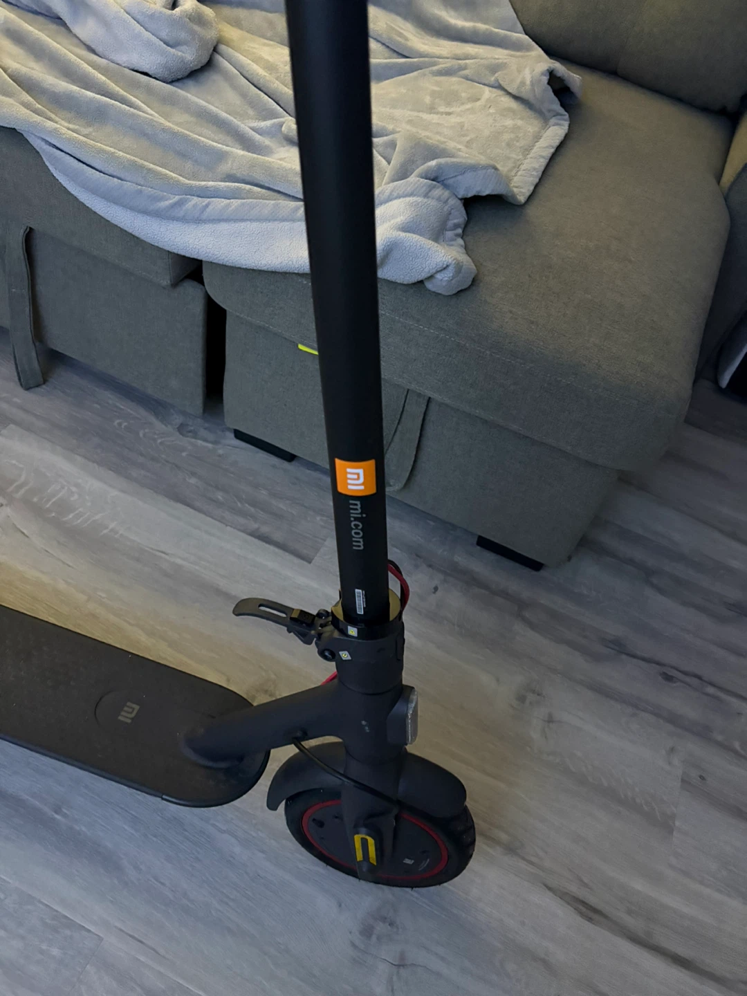 Xiaomi Electric Scooter in Black - photo 4