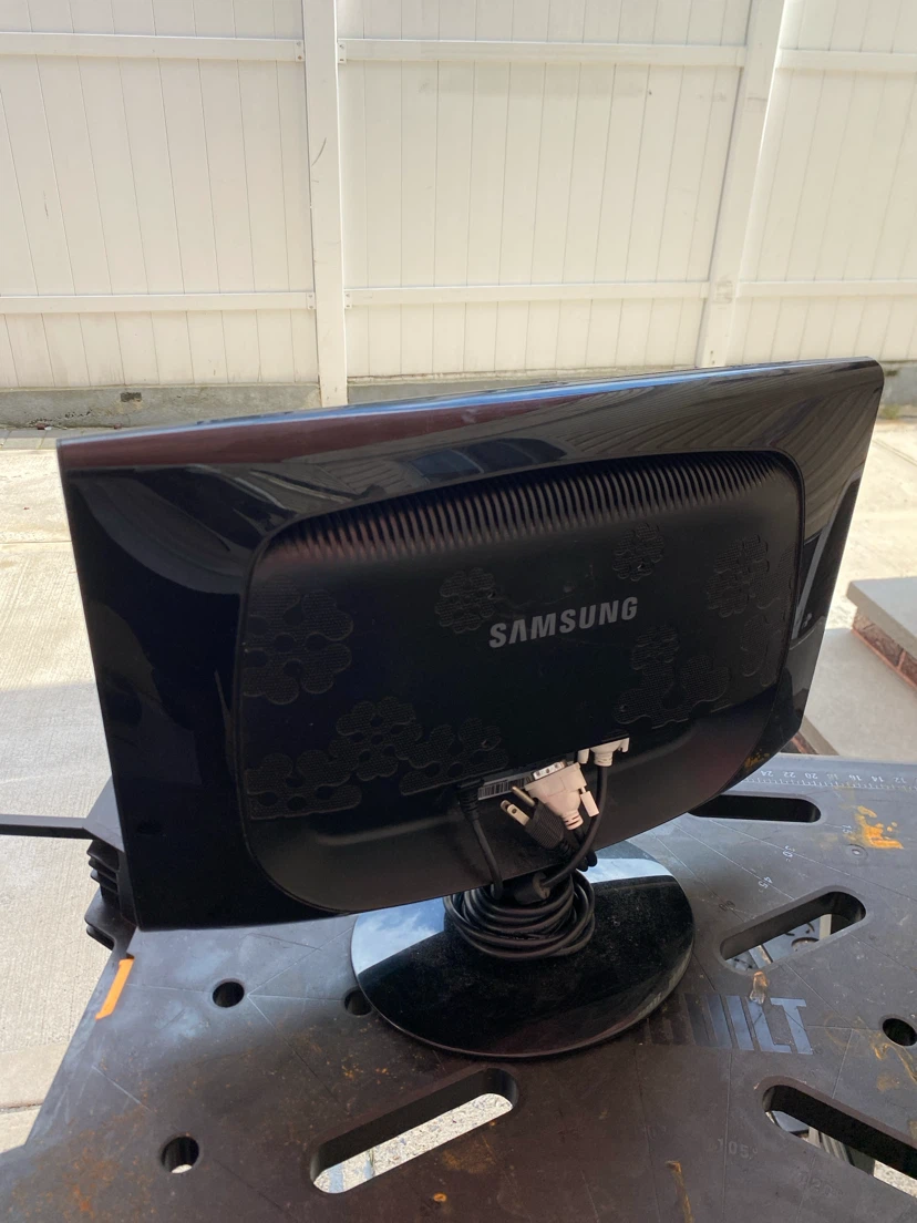 Samsung Monitor - photo 2