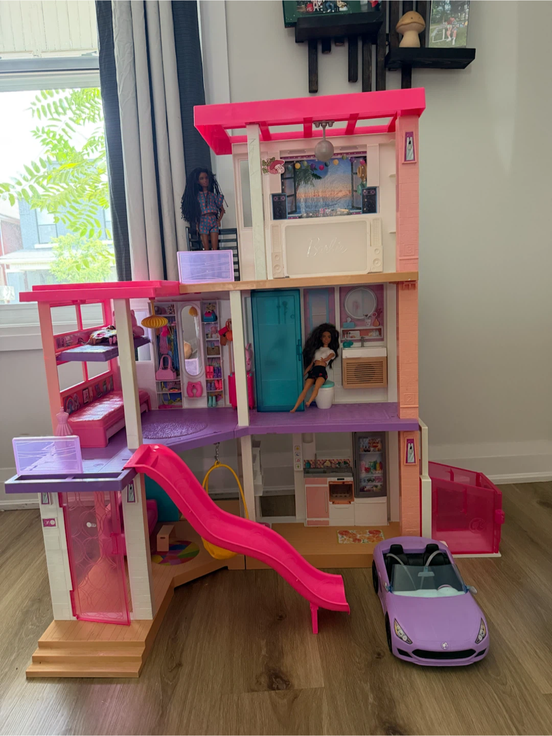 ✨ Barbie Dreamhouse Playset + Barbie Car – Great Condition! ✨ - photo 2