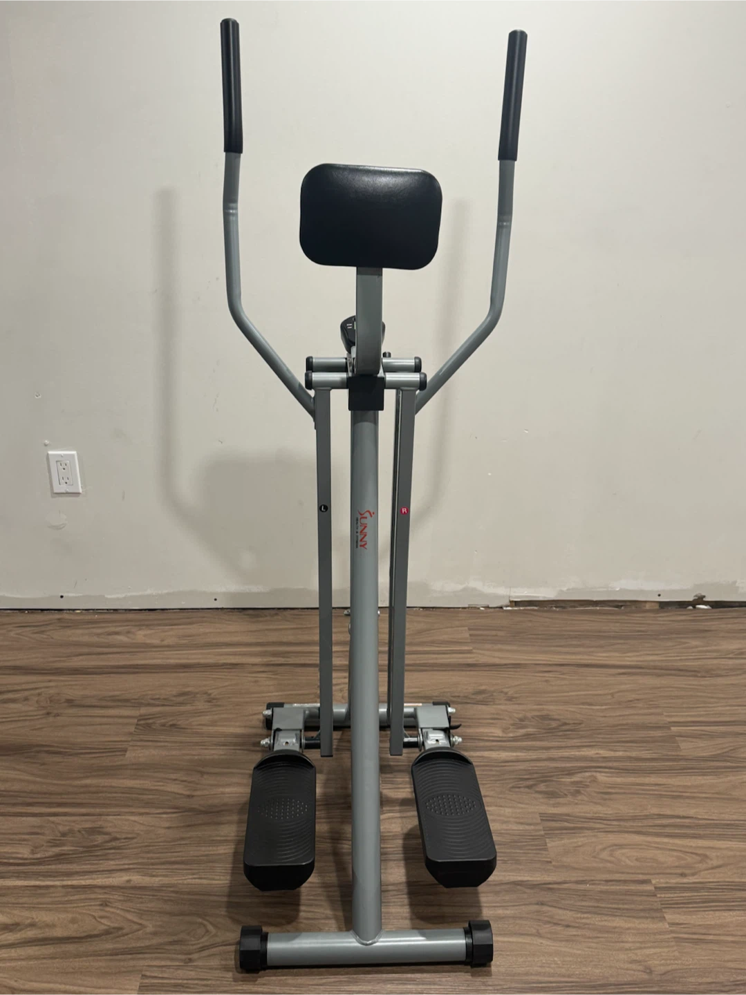 Exercise machine - photo 3