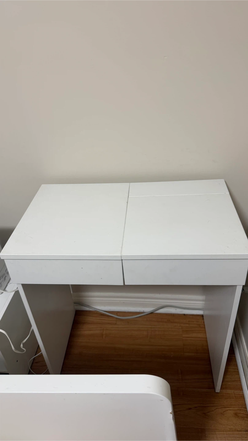 IKEA MALM Dressing Table - photo 2