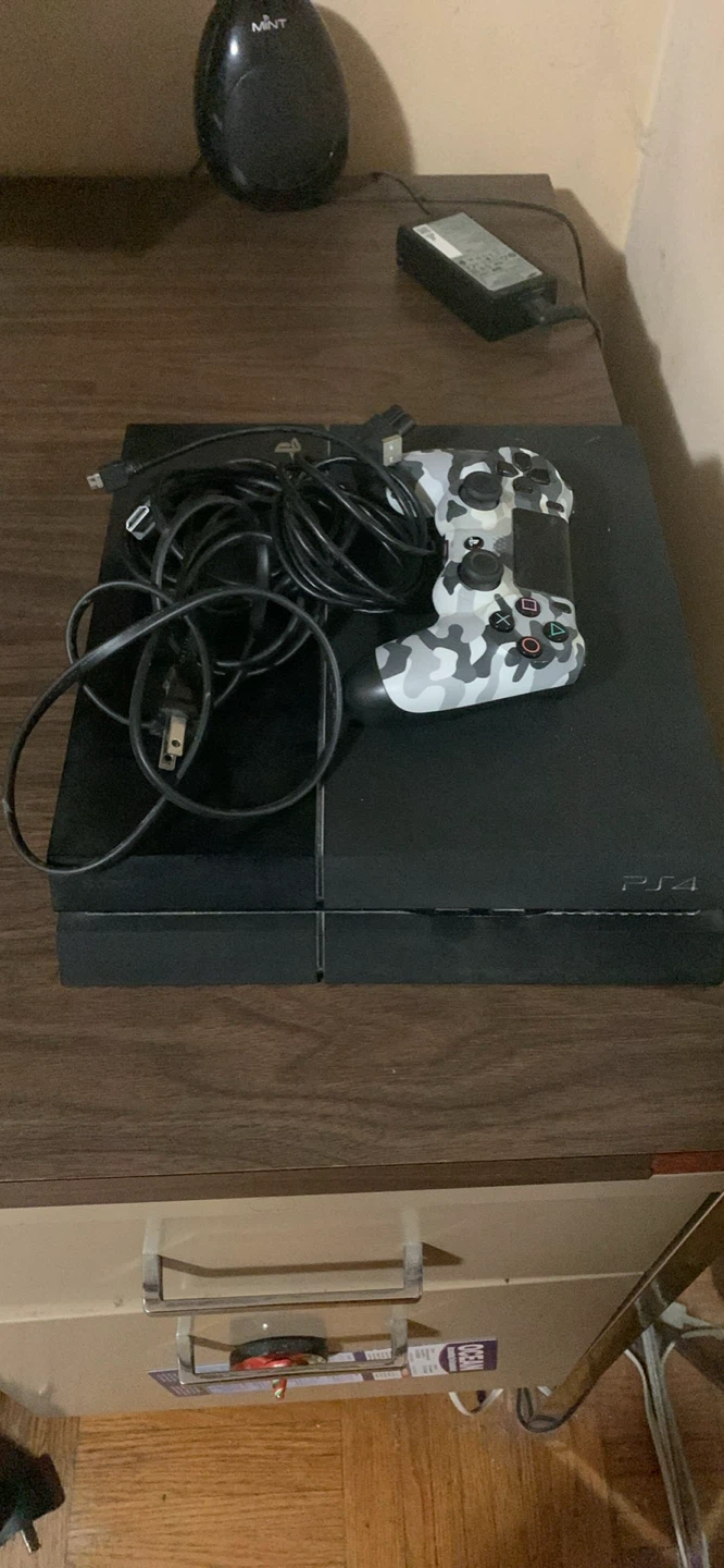 PS4 - photo 2
