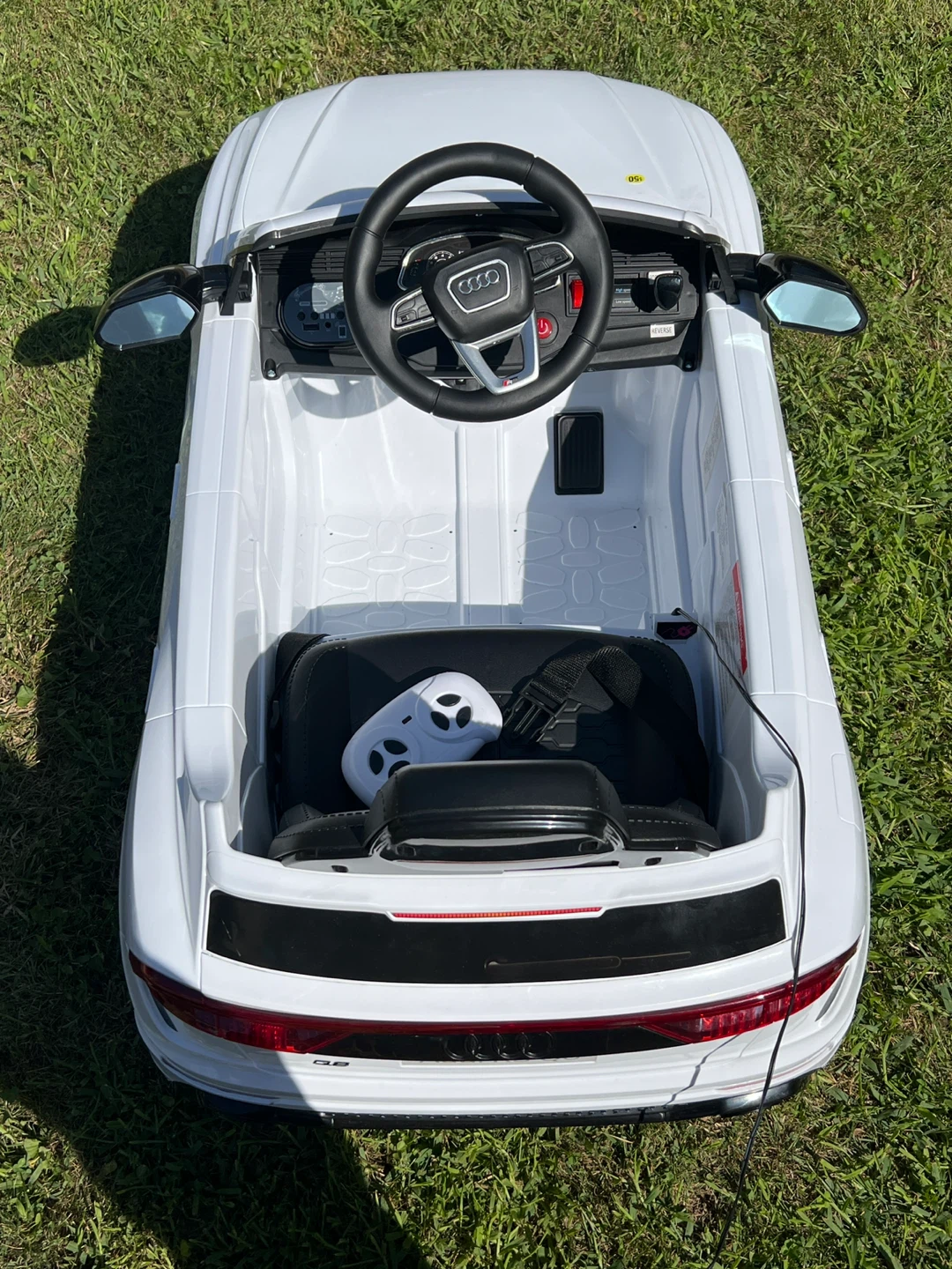 Audi RS kids car w/ remote - photo 2
