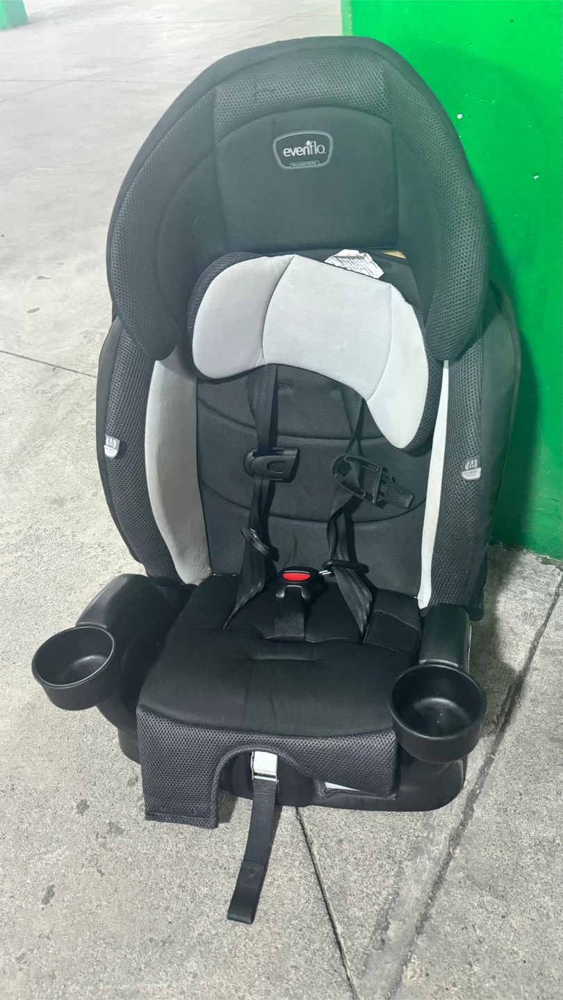 Evenflo Car Seat - photo 2