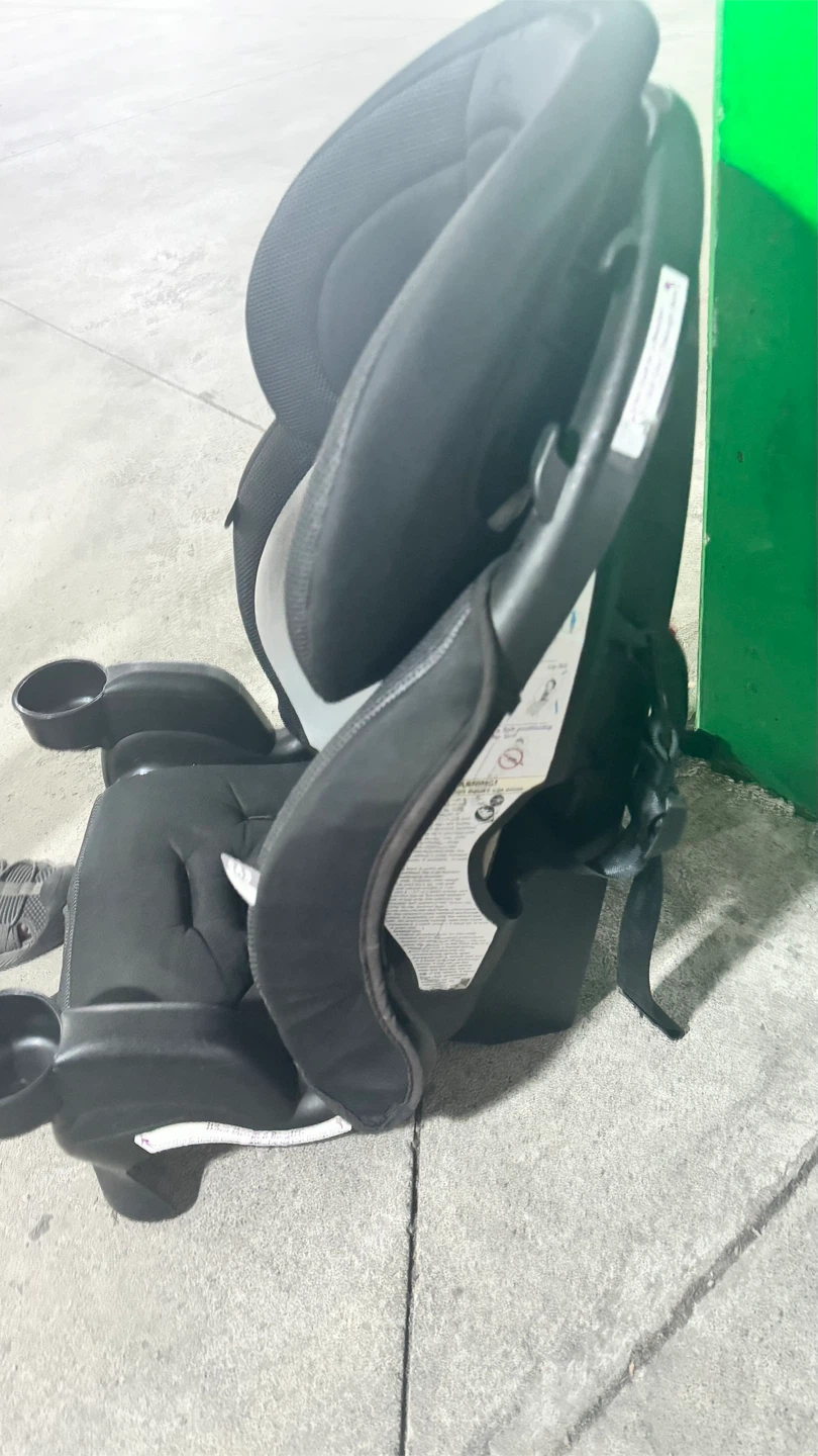 Evenflo Car Seat - photo 3
