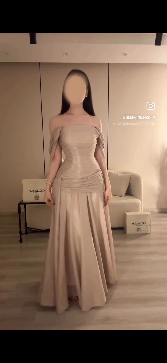 Elegant Ruched Gown - photo 3