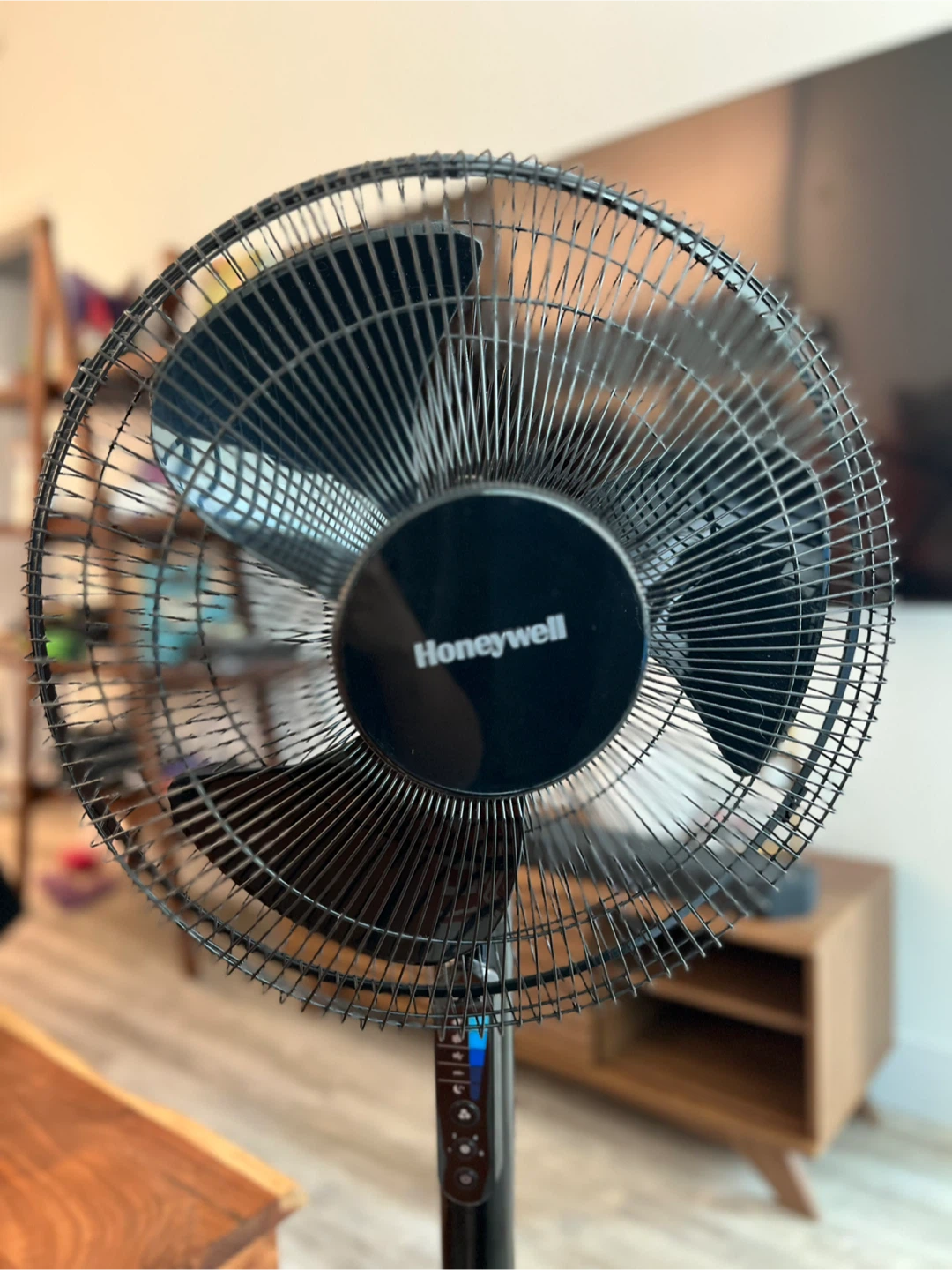 Honeywell QuietSet Oscillating Tower Fan - photo 5