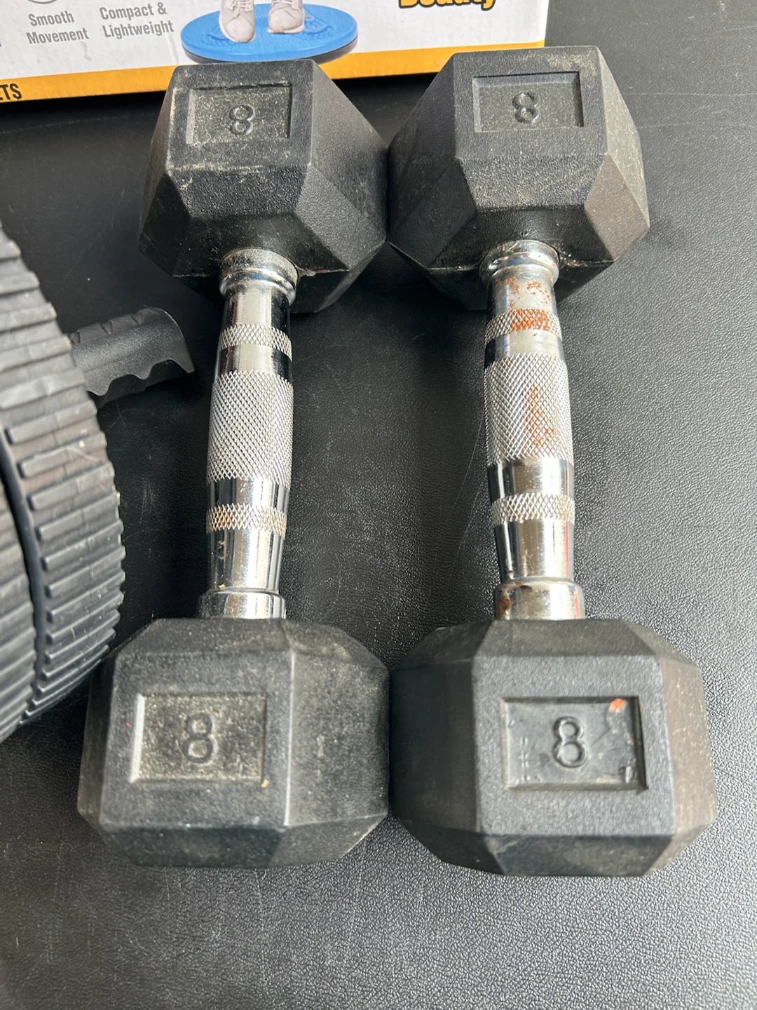 Waist Twisting Plate, Ab Roller, and 8lb Dumbbells Set - photo 2