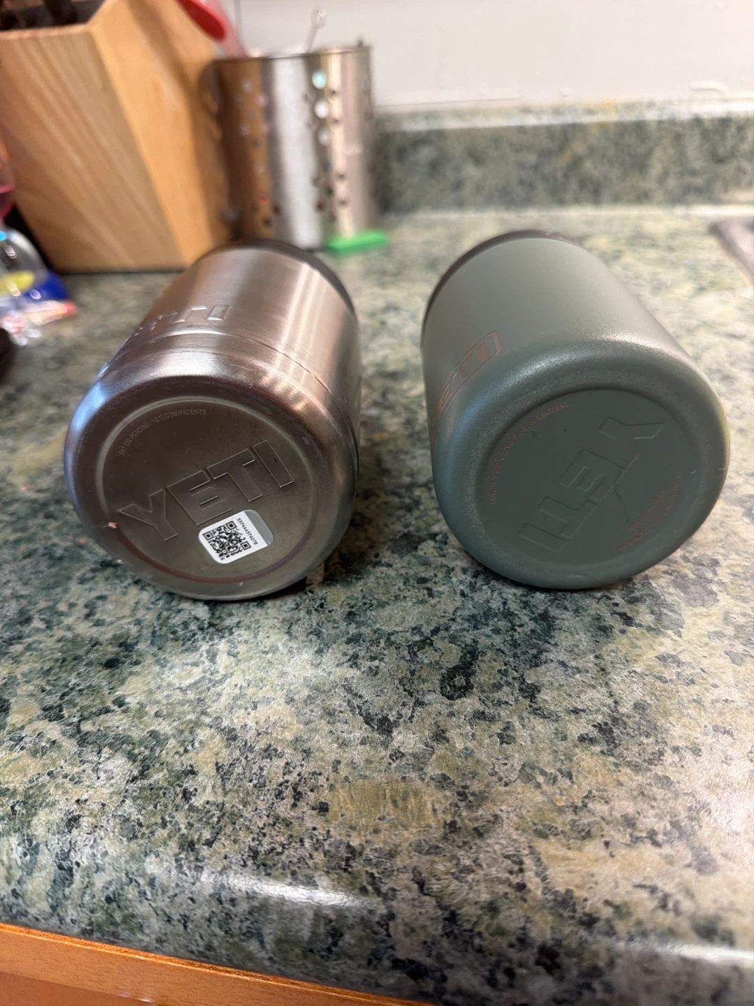 Yeti Rambler Can Insulators - Silver & Green - photo 3