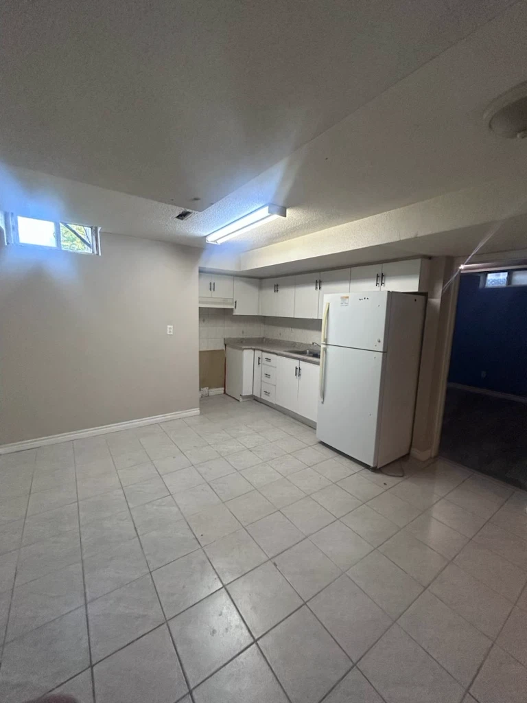 Basement Apartment for Rent - photo 2