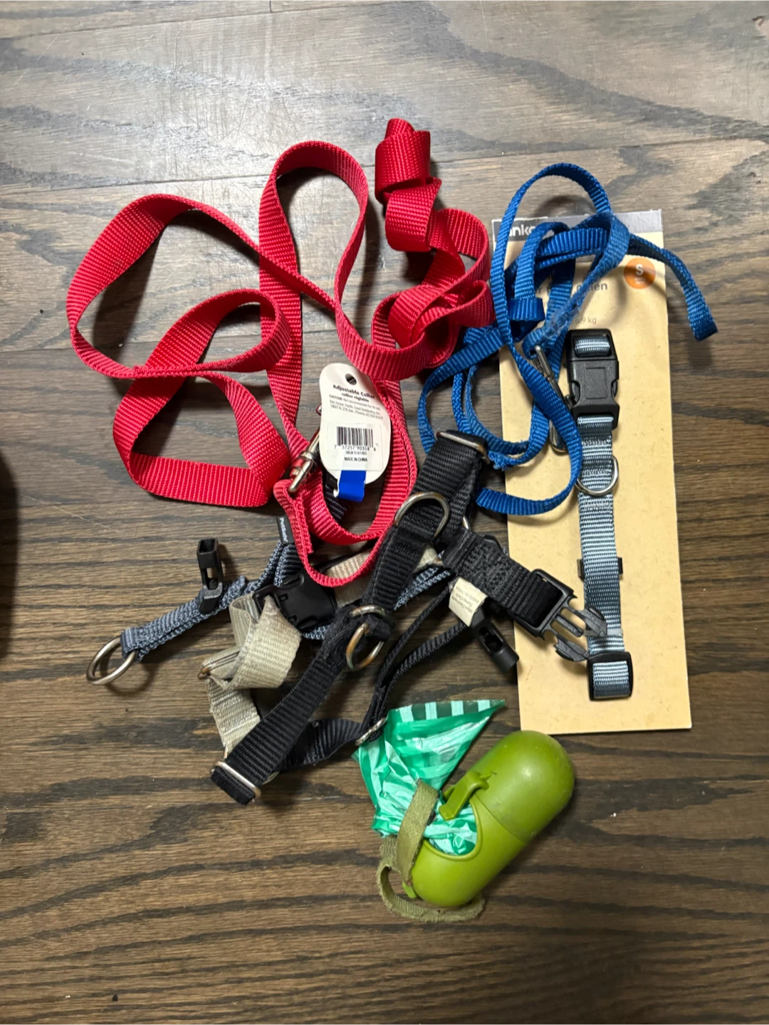 Numerous Dog items for free - photo 4