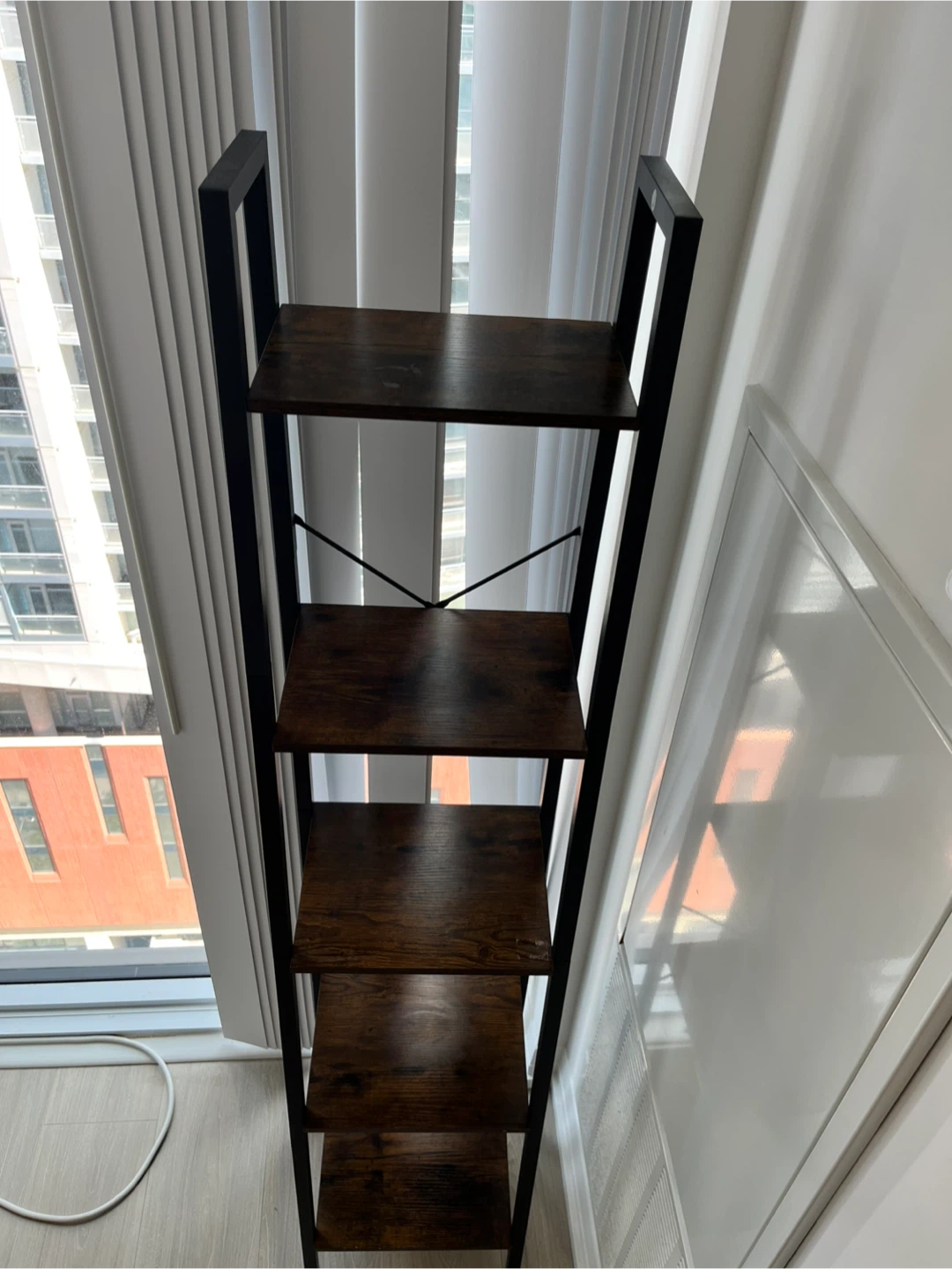 Last Day Sale! Ladder Bookshelf - 5 Tier - photo 4