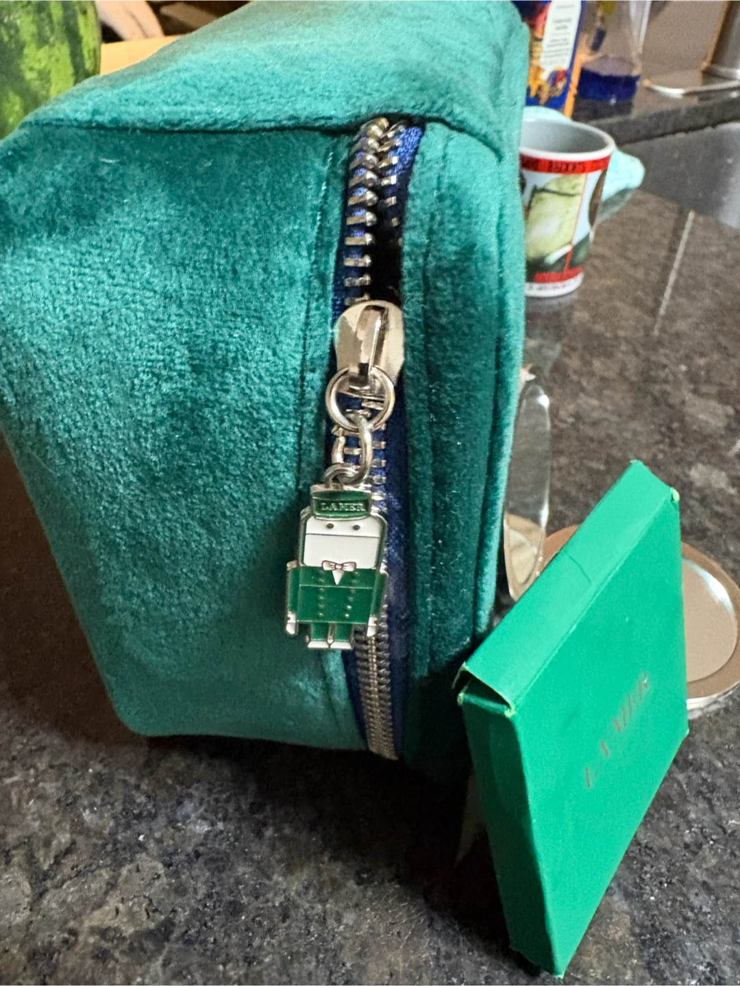 La Mer Green Velour Cosmetic Bag with Mirror and Box
