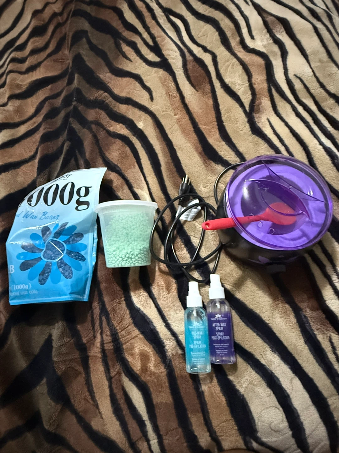 Wax Warmer Kit with wax Beans