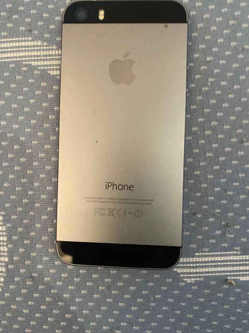 Apple iPhone 5s - Silver