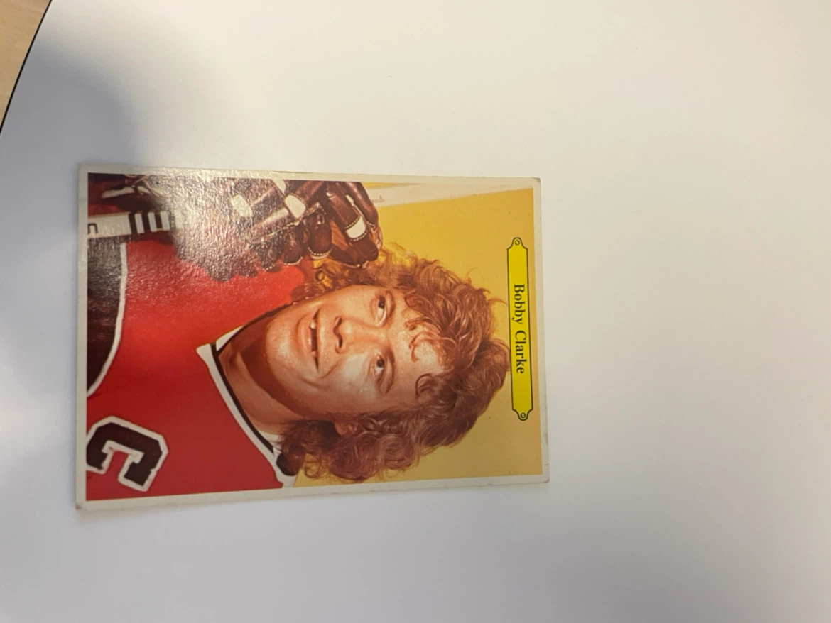 Bobby Clarke 1981 Pee Chee Hockey Card