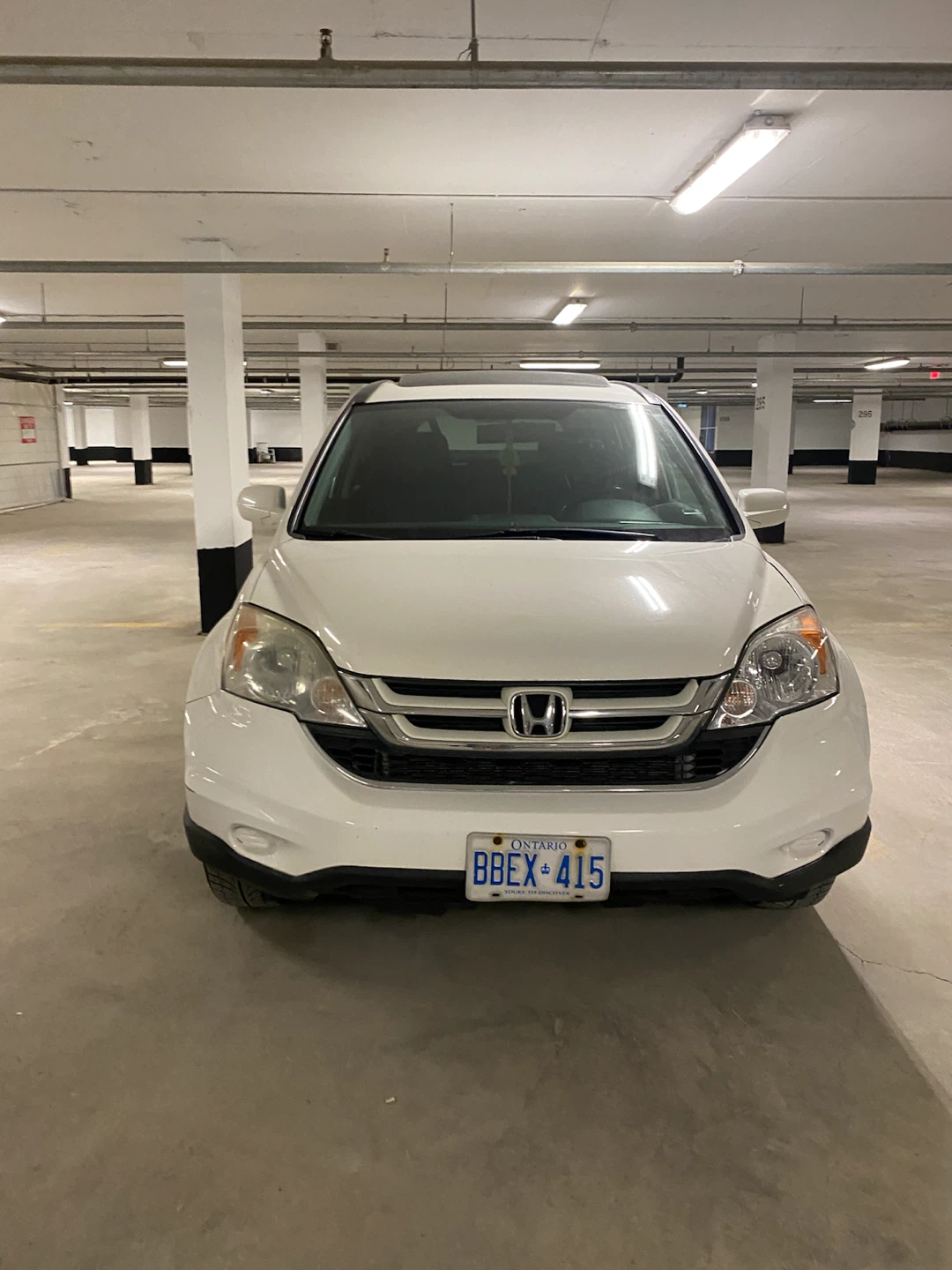 White Honda CR-V SUV - photo 2