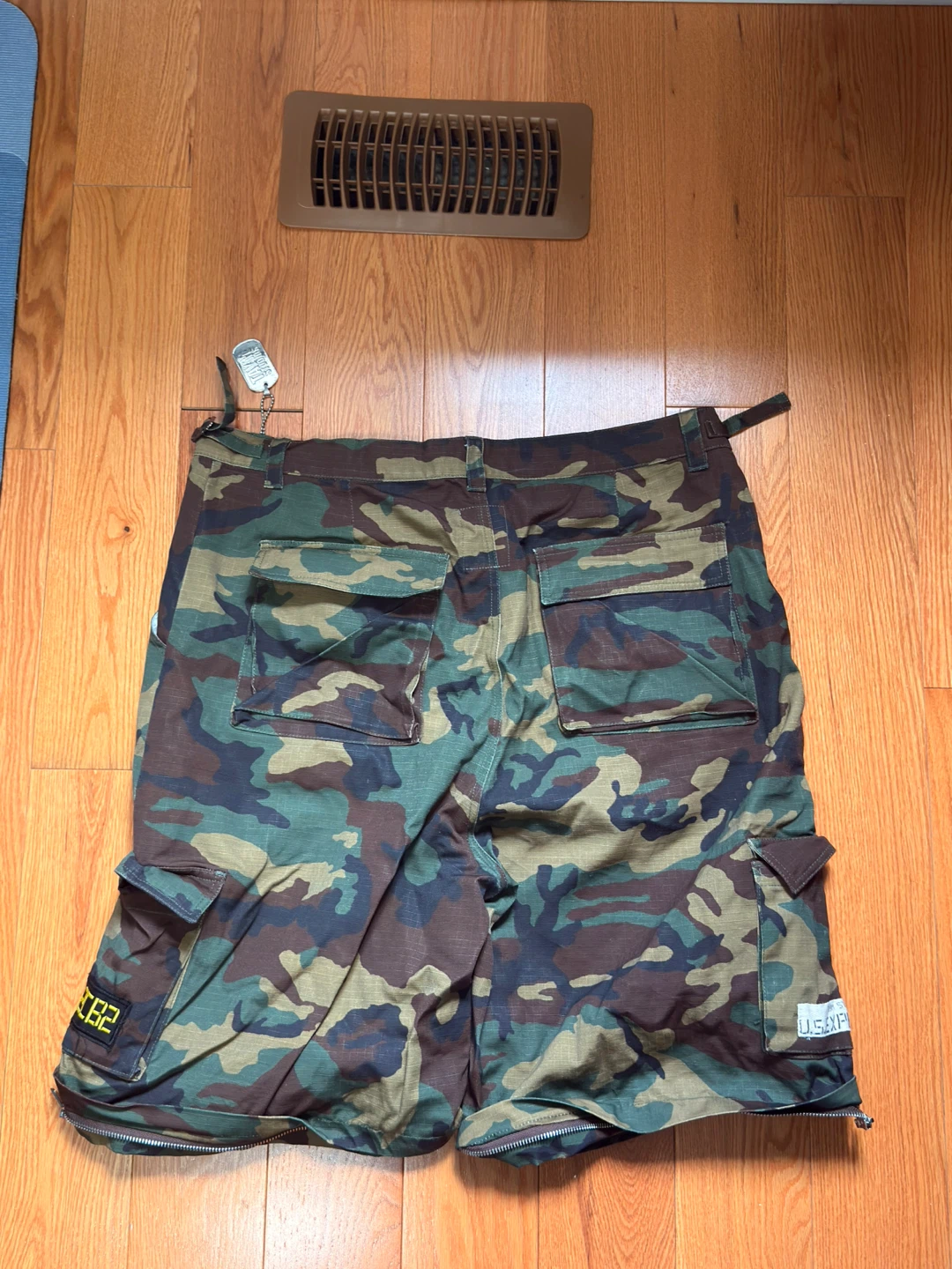 Camouflage Convertible Cargo Pants/Shorts - Size XL - photo 5